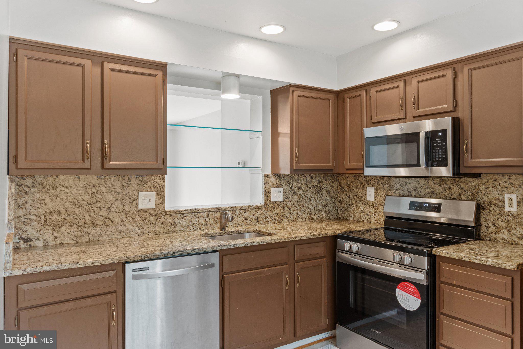 8604 JOHN ELLICOTT COURT 1