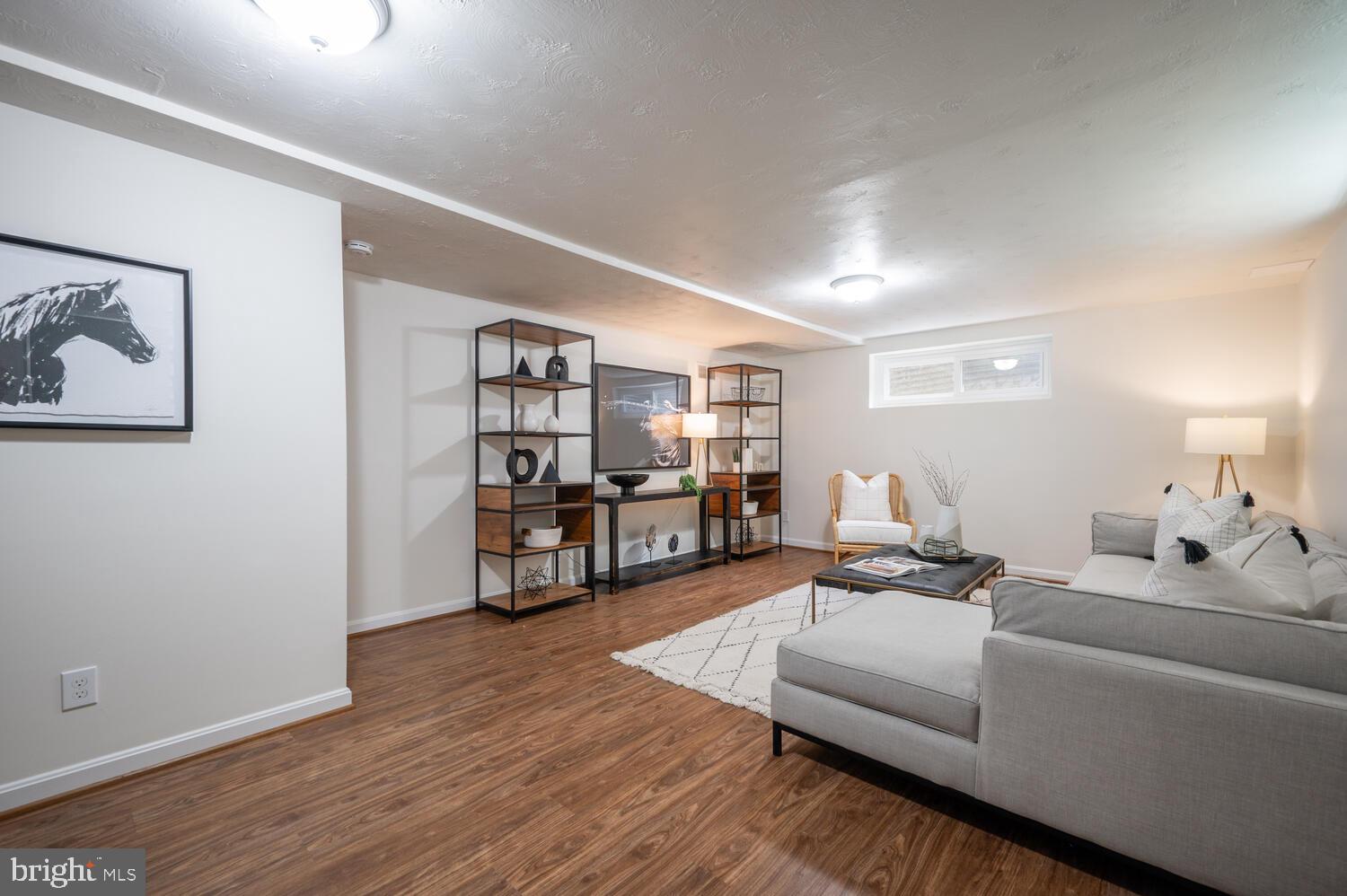 SUMNER - Residential