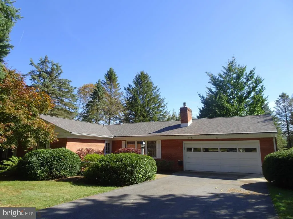 1420 E Park Hills Avenue, State College, PA 16803