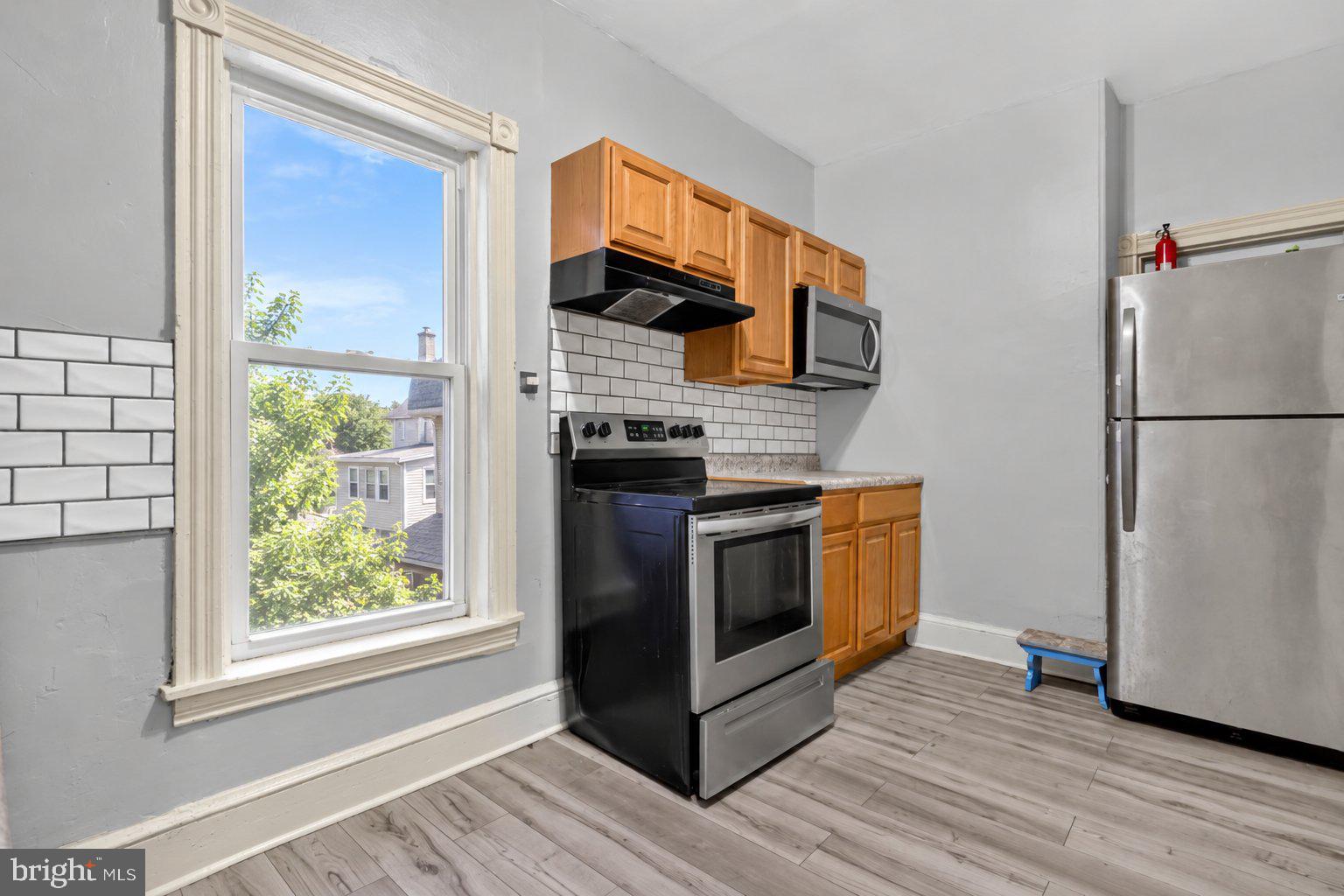 136 ELM STREET B