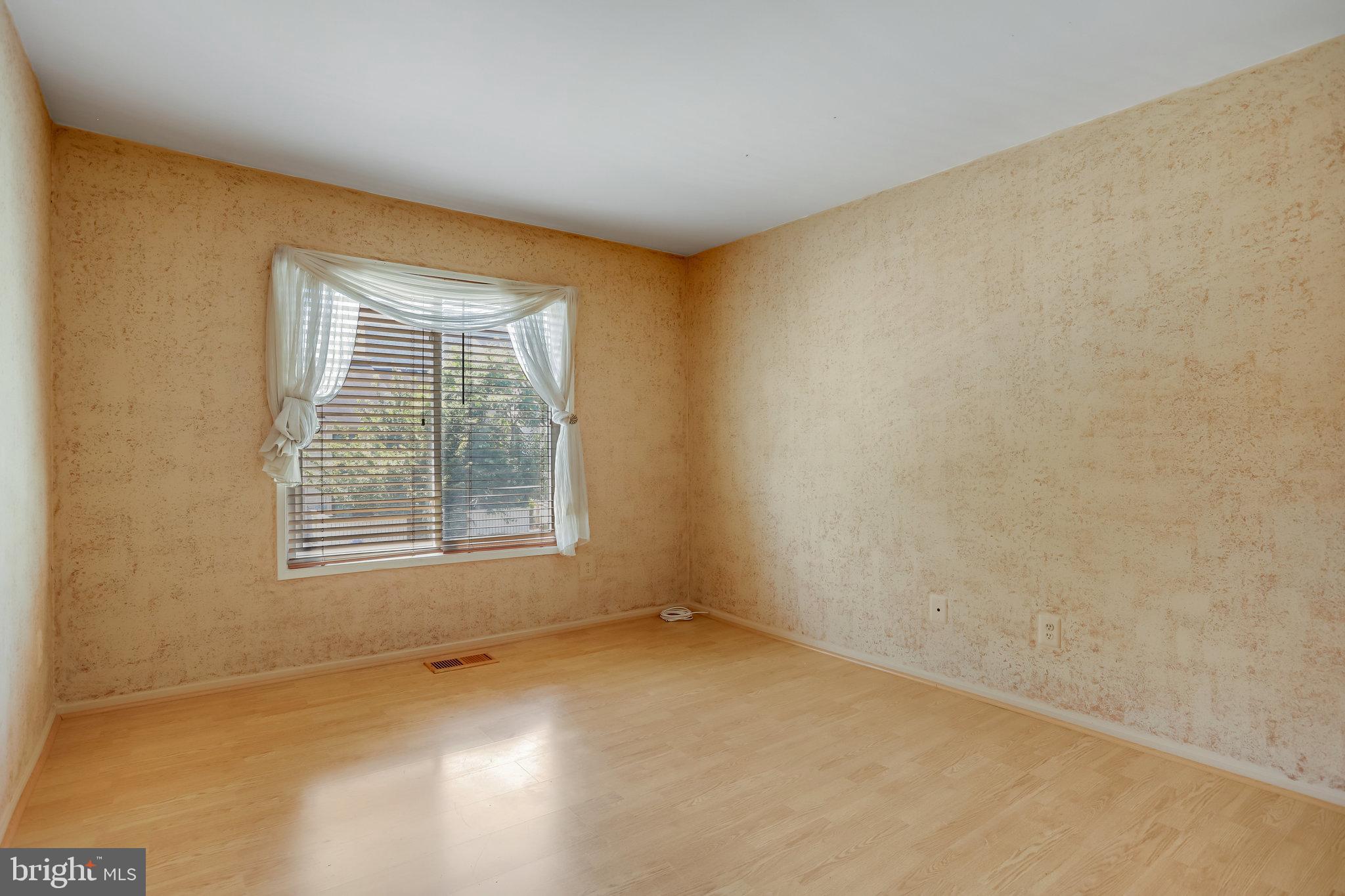 CLUBSIDE - Residential Lease