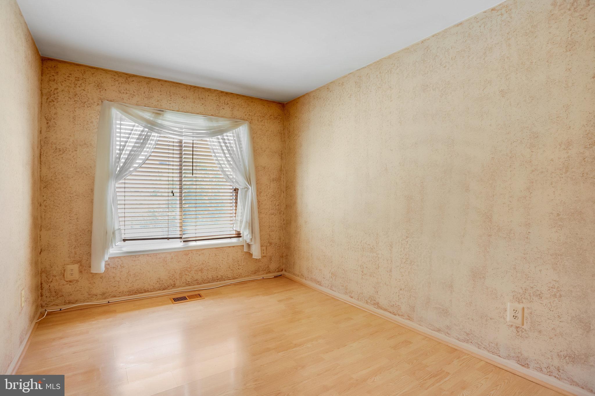 CLUBSIDE - Residential Lease