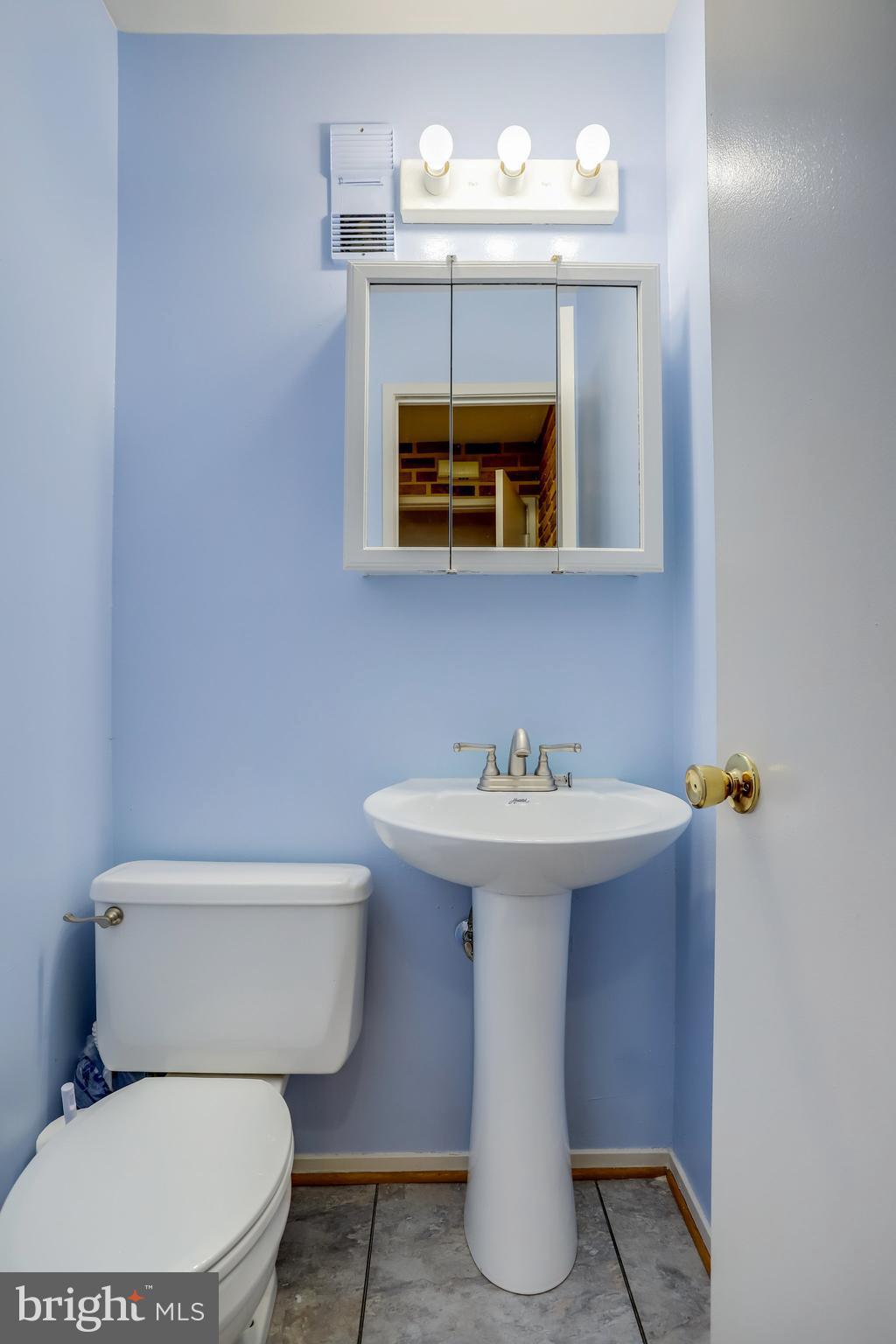 CLUBSIDE - Residential Lease