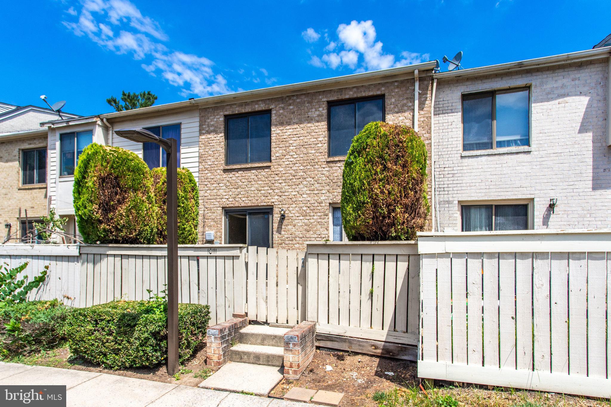 CLUBSIDE - Residential Lease