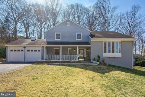 Photo of 8516 WEST HOWELL RD, BETHESDA, MD 20817 (MLS # MDMC2085362) Photo of 8516 WEST HOWELL RD, BETHESDA, MD 20817 (MLS # MDMC2085362)