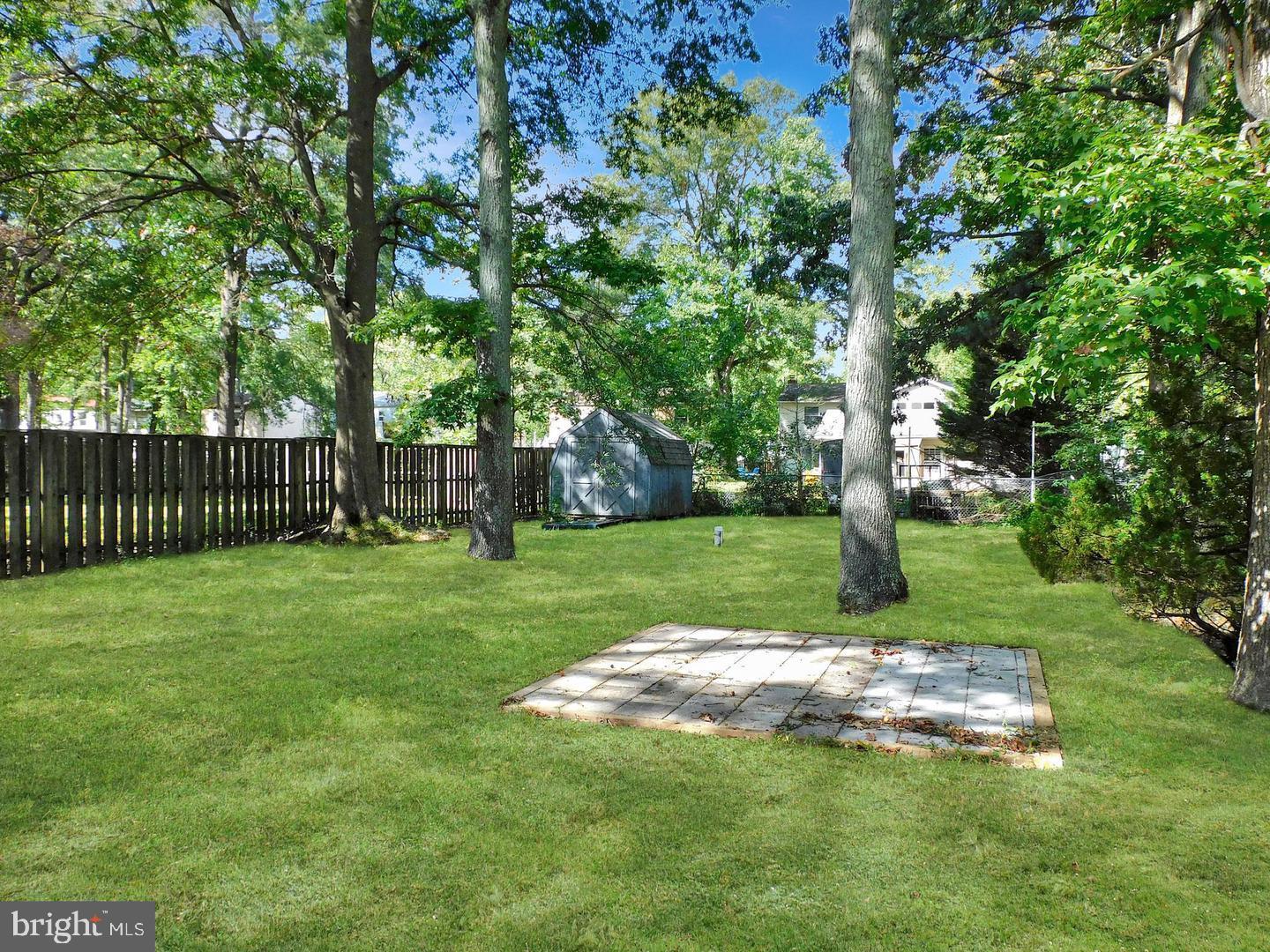 FRANKLIN MANOR - Residential Lease