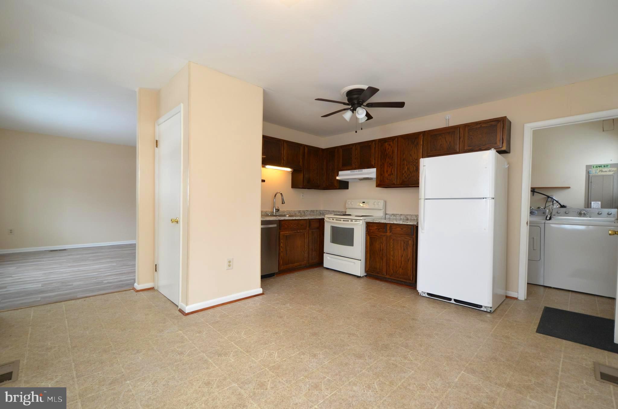 FRANKLIN MANOR - Residential Lease