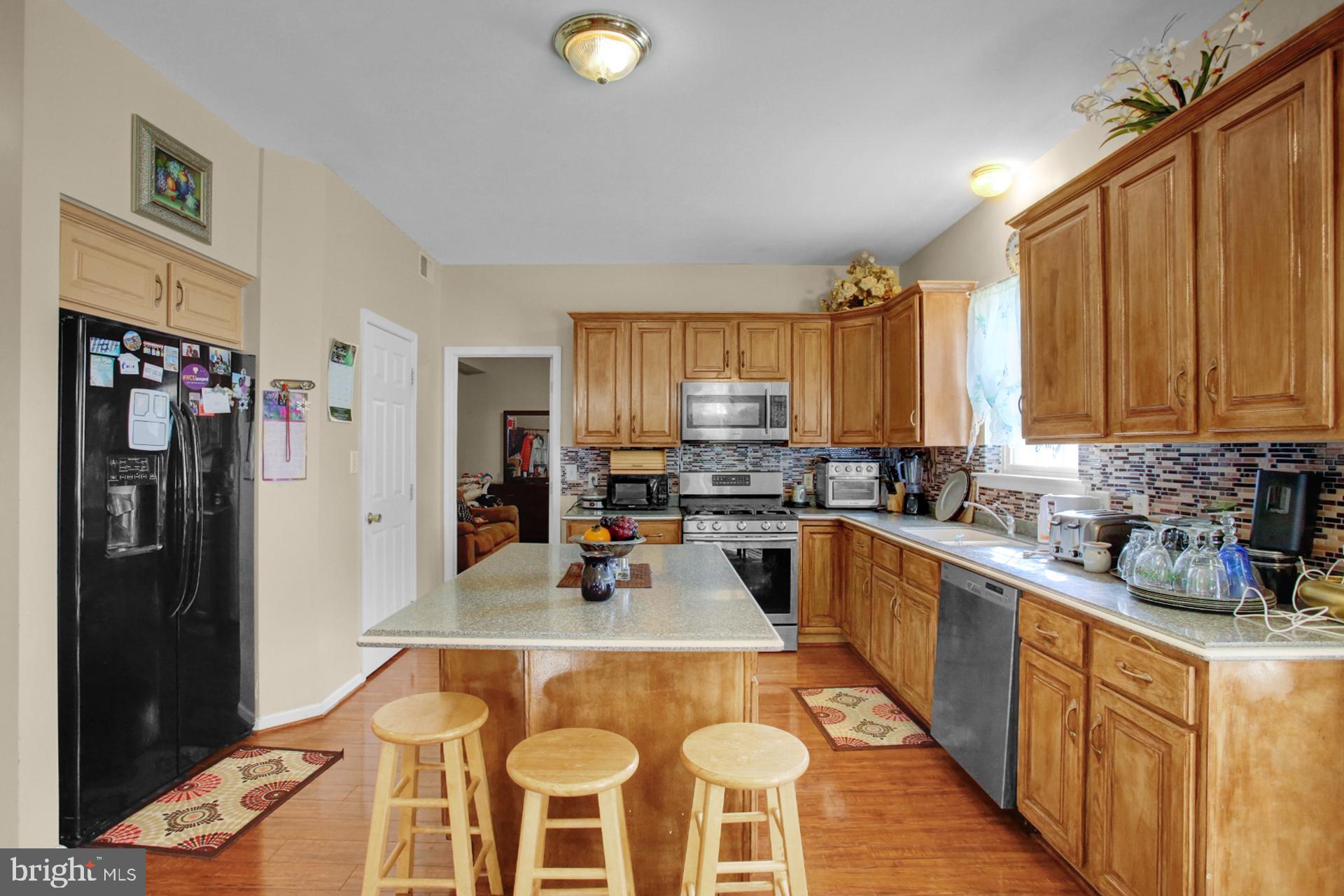 COUNTRY CLUB RUN - Residential