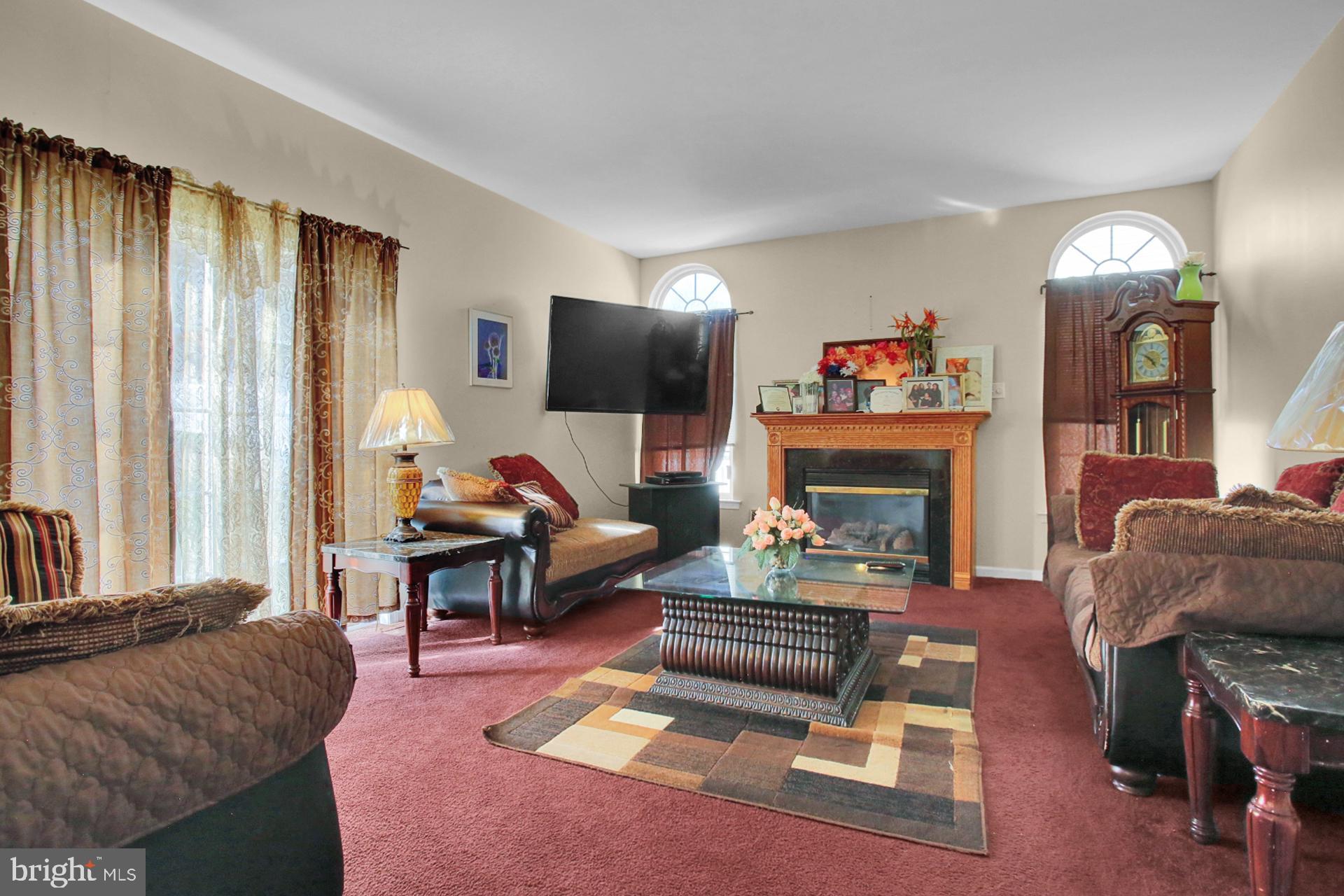 COUNTRY CLUB RUN - Residential