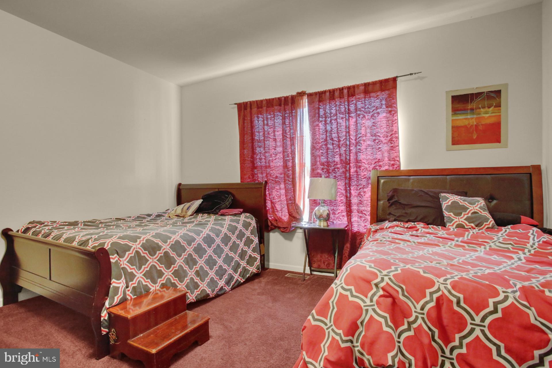 COUNTRY CLUB RUN - Residential