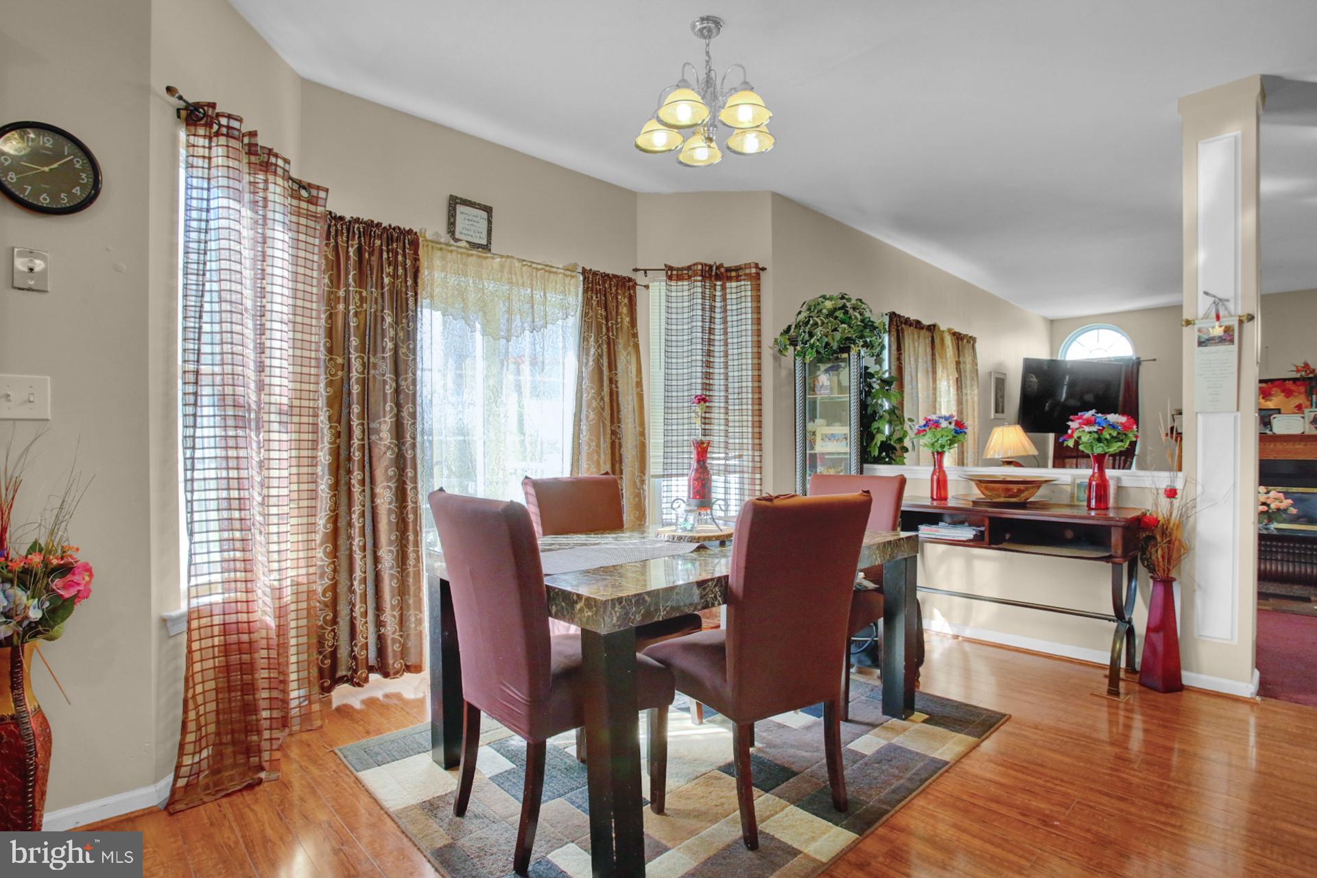 COUNTRY CLUB RUN - Residential