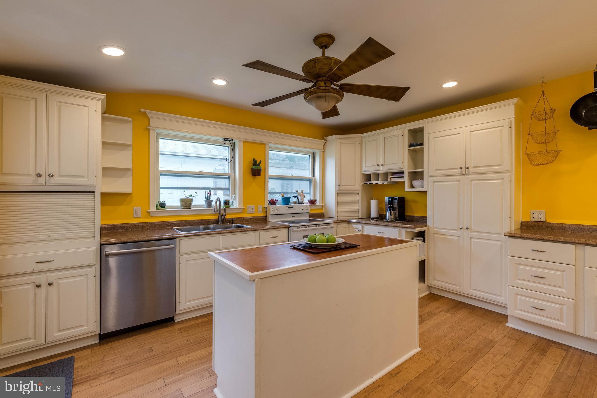 LANDSDOWNE - Residential