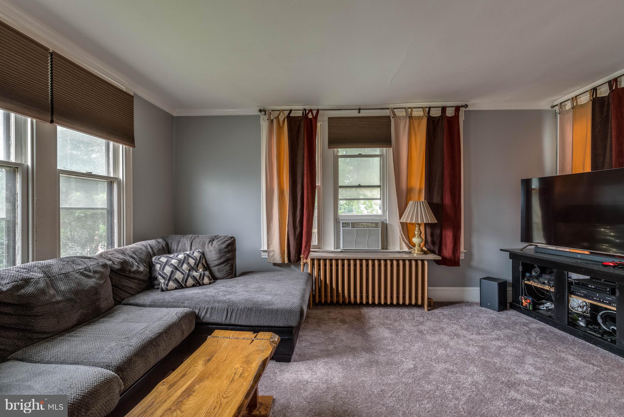 LANDSDOWNE - Residential