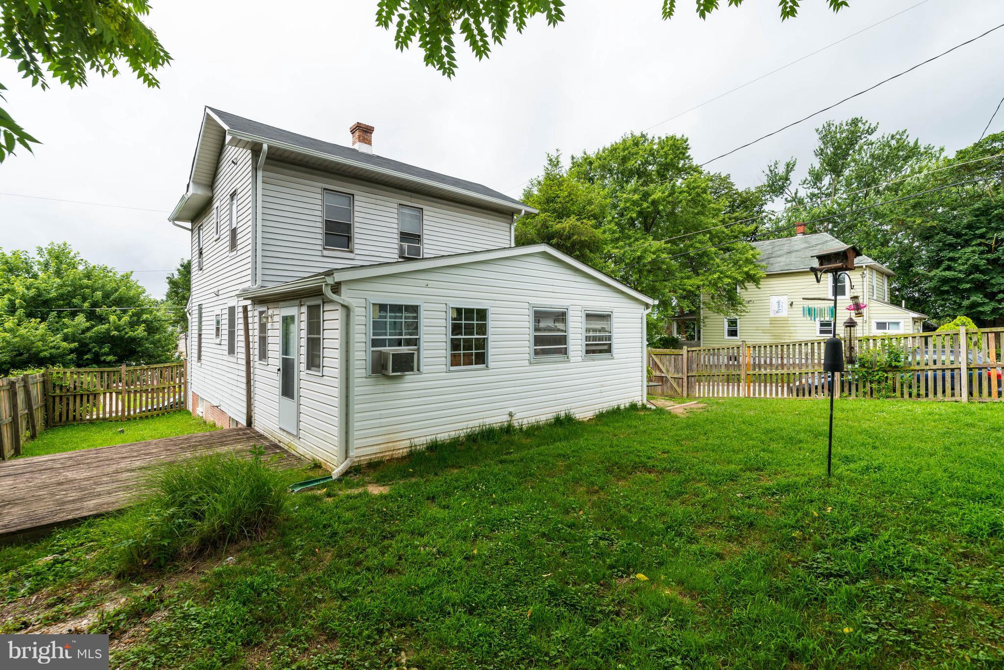 LANDSDOWNE - Residential