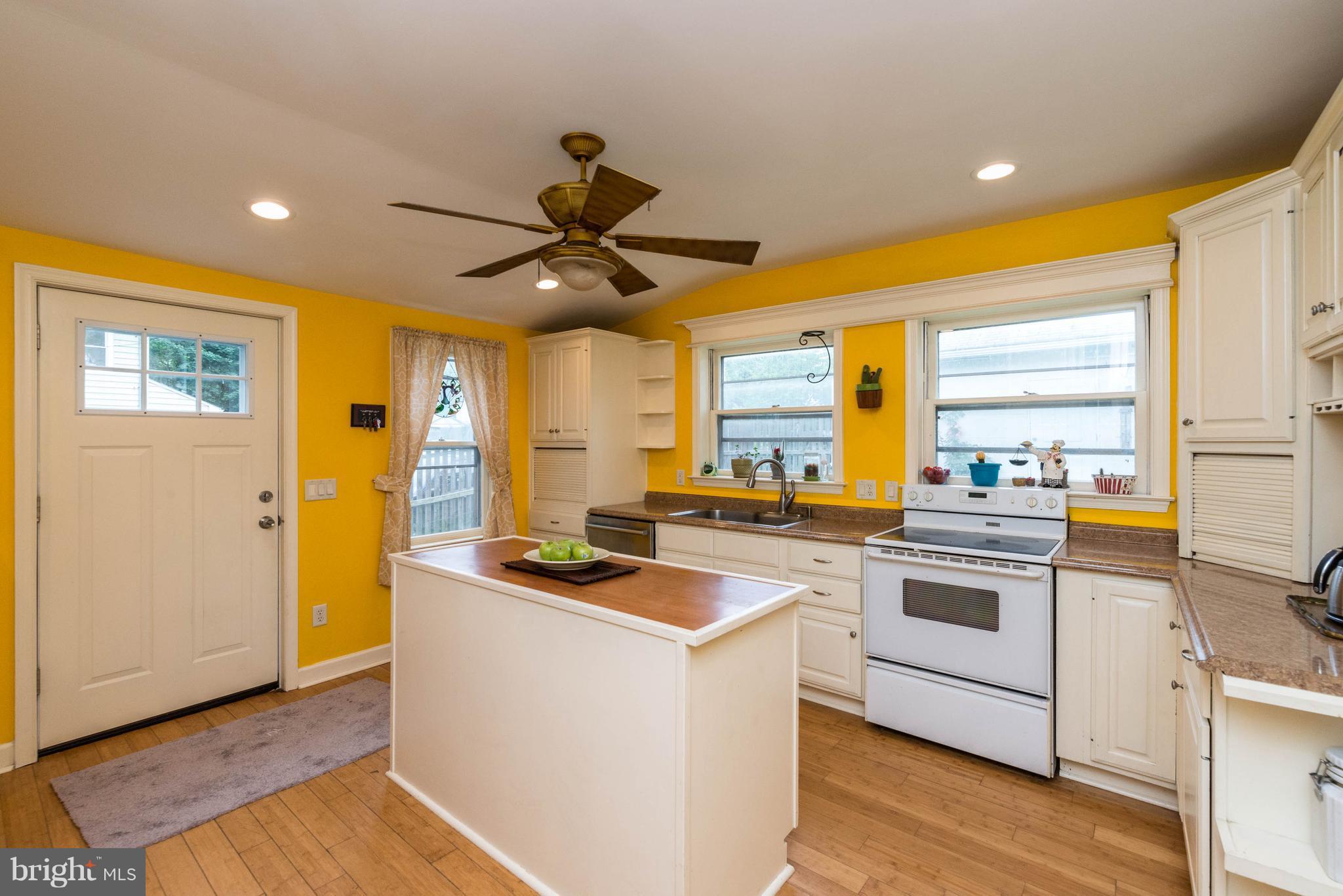 LANDSDOWNE - Residential