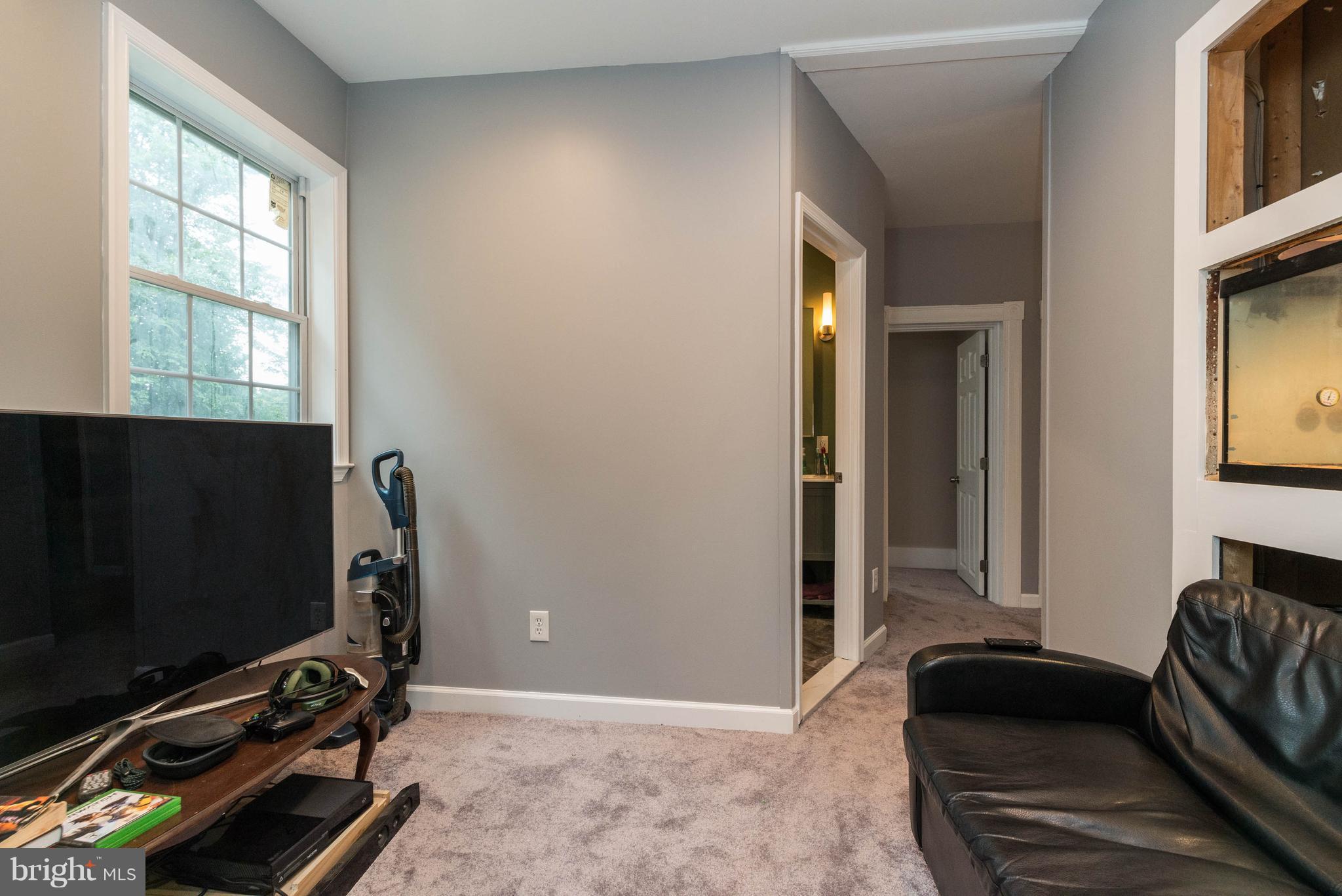 LANDSDOWNE - Residential