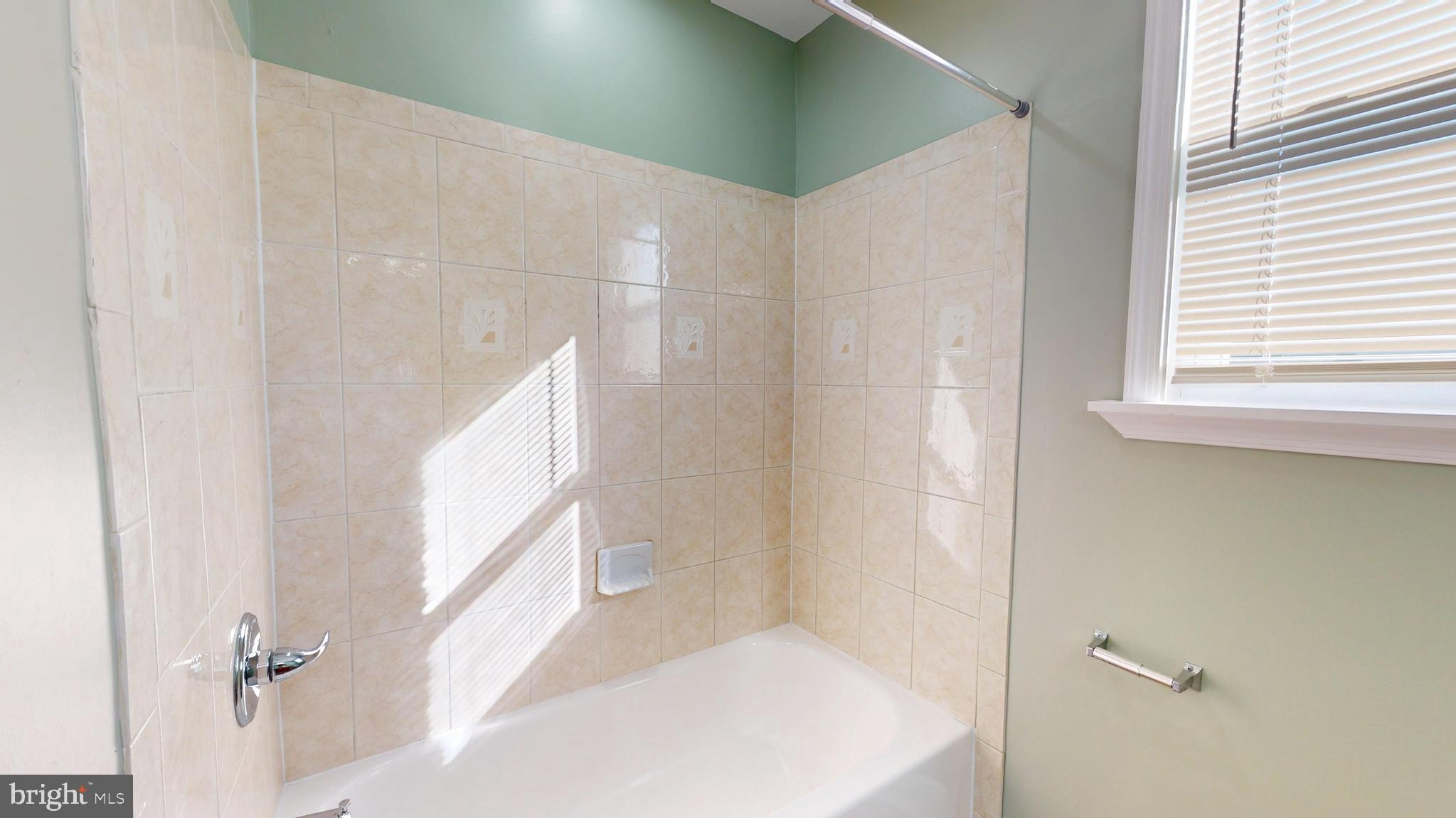 BELAIR-EDISON - Residential Lease