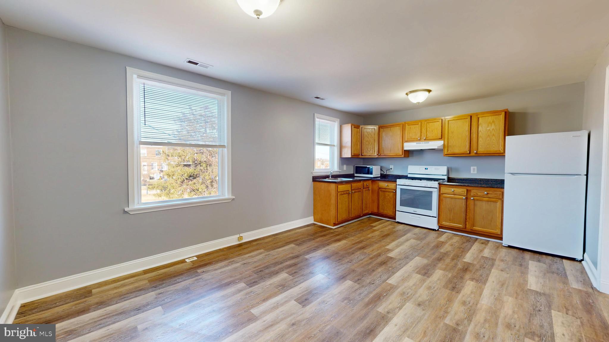 BELAIR-EDISON - Residential Lease