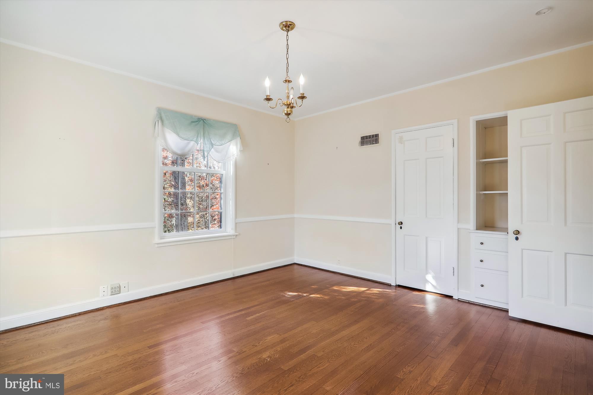 MANOR PARK - Residential