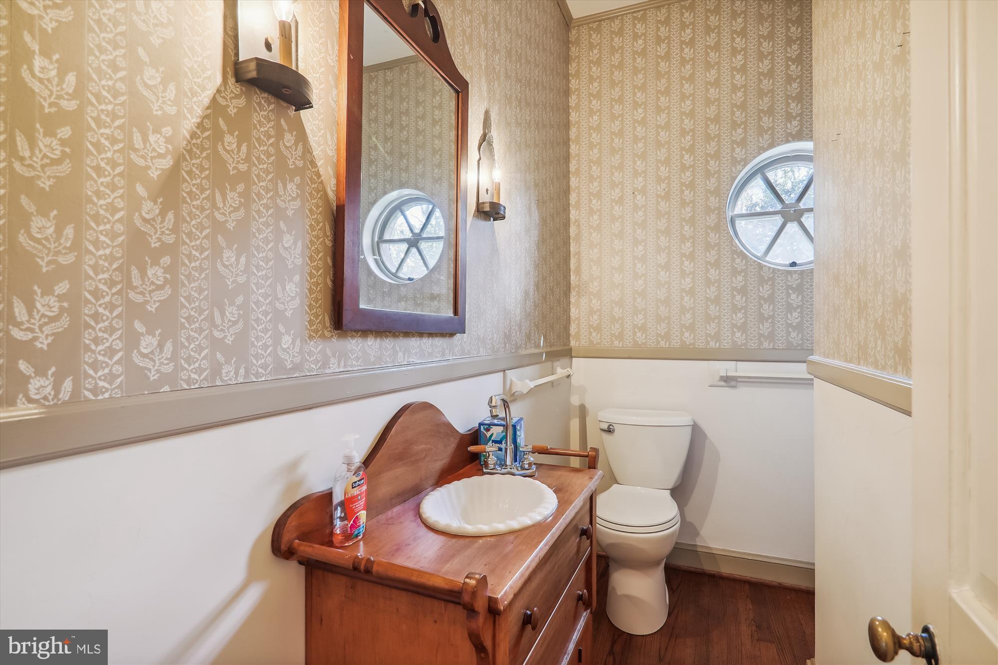 MANOR PARK - Residential