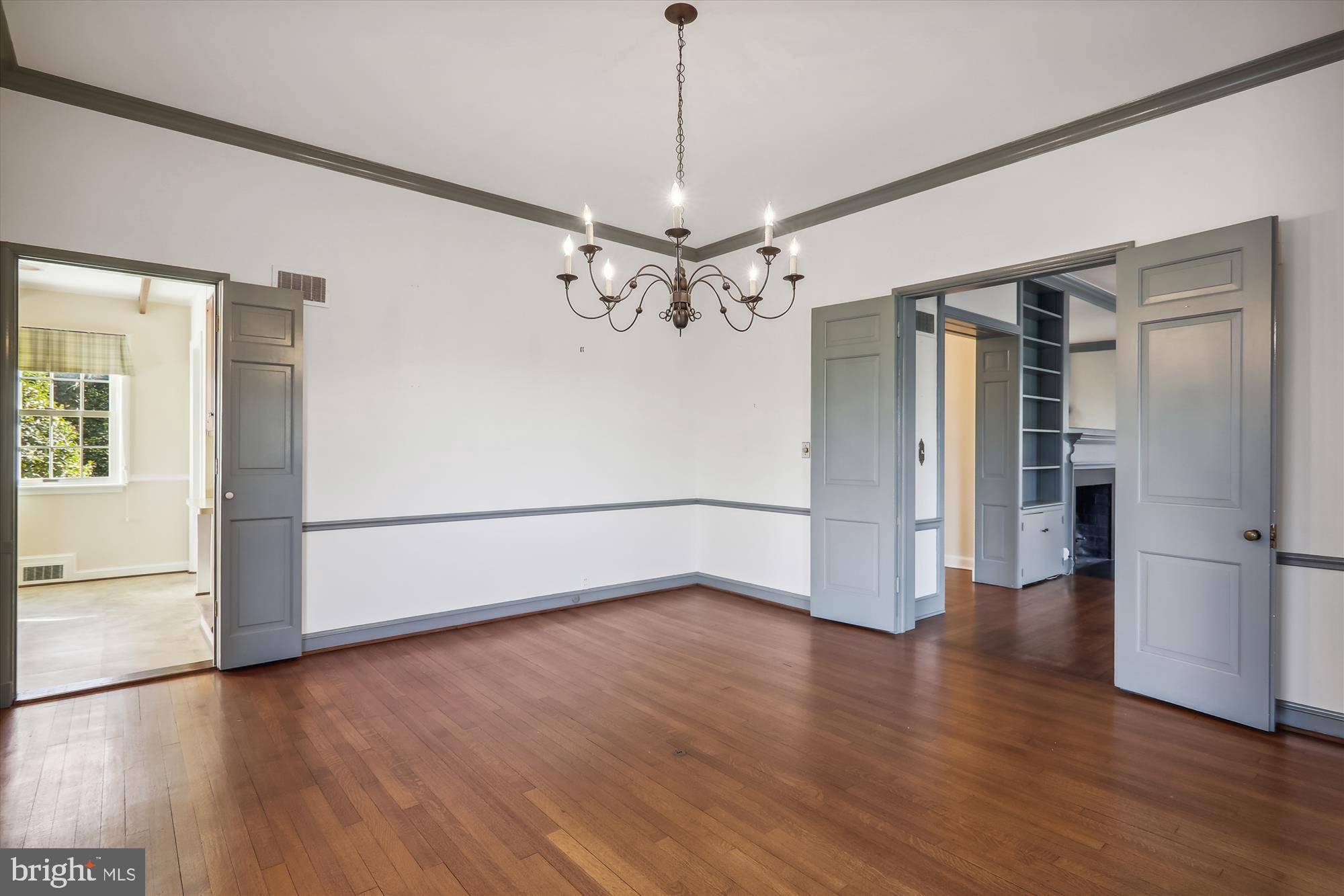 MANOR PARK - Residential