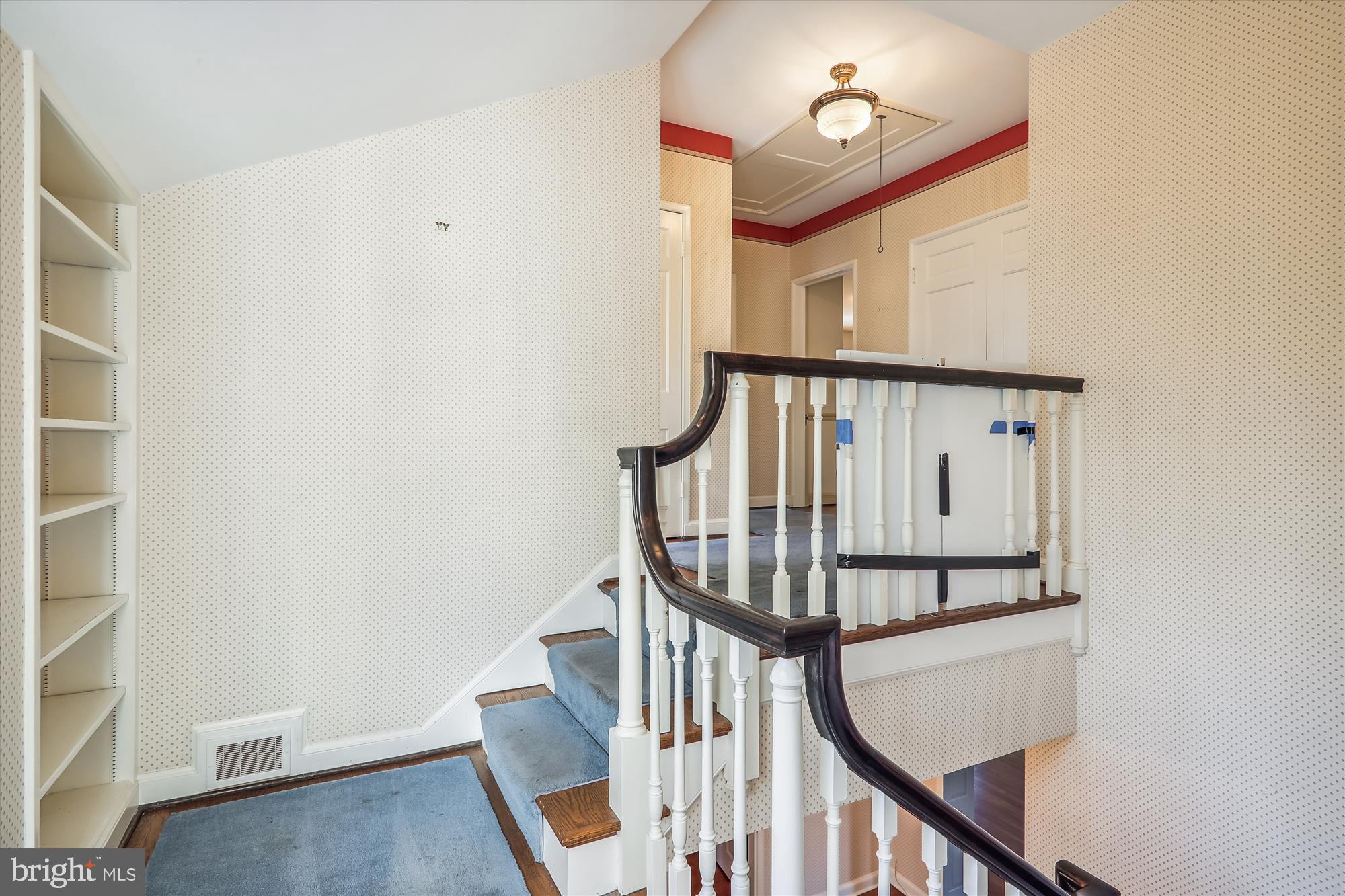 MANOR PARK - Residential