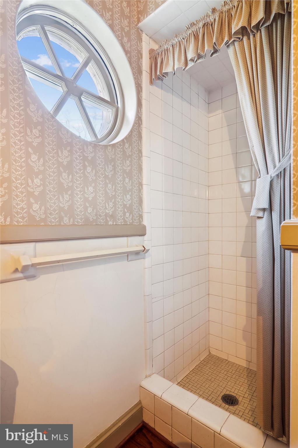 MANOR PARK - Residential