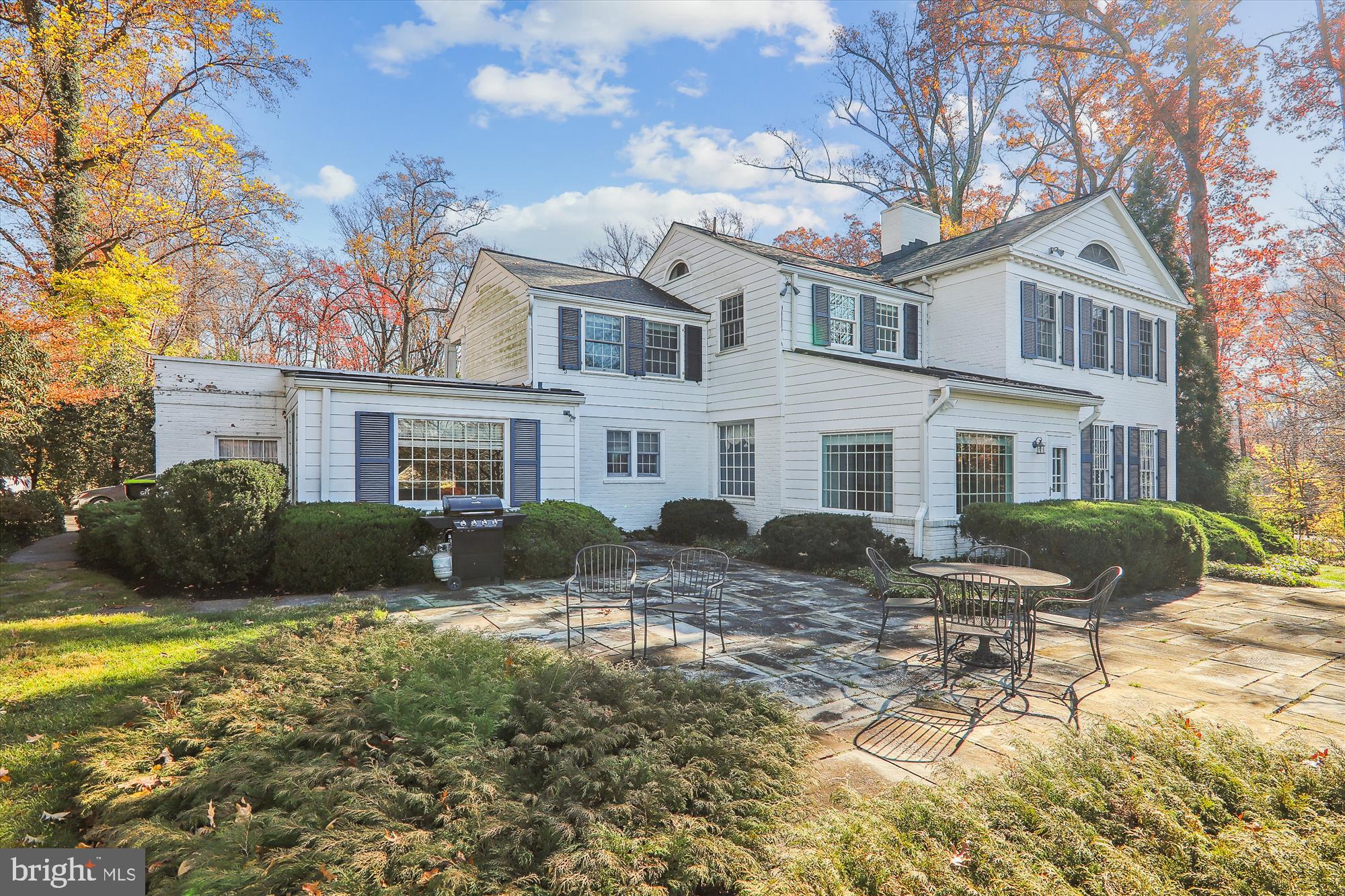 MANOR PARK - Residential