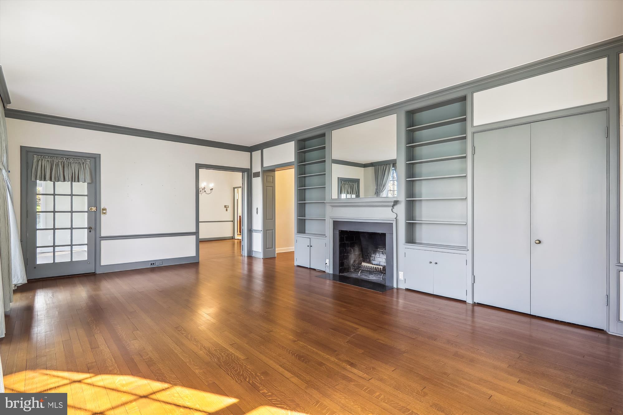 MANOR PARK - Residential