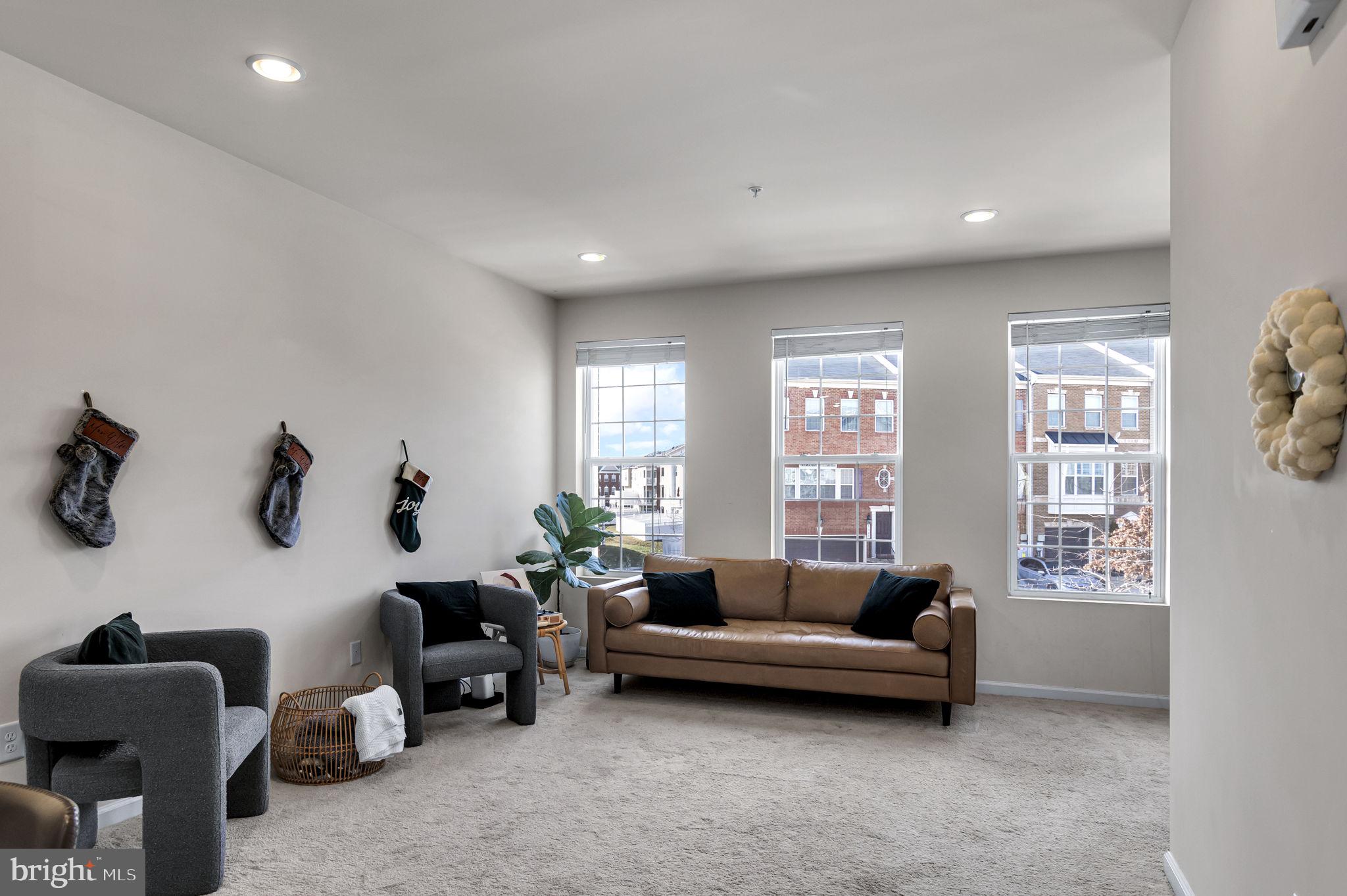 ST CHARLES GLENEAGLES - Residential