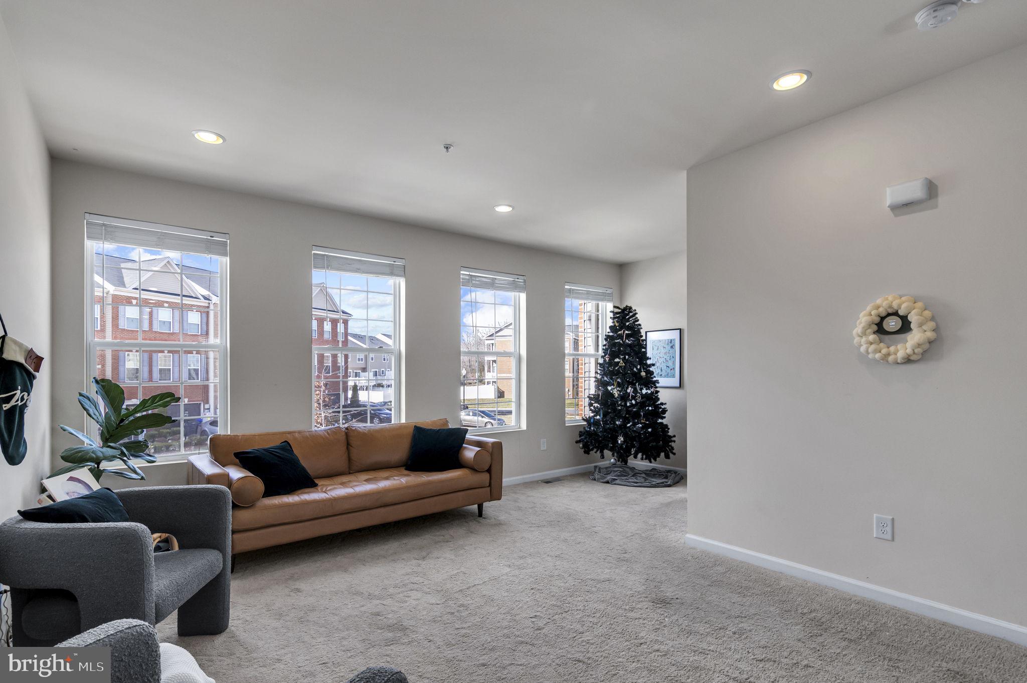 ST CHARLES GLENEAGLES - Residential