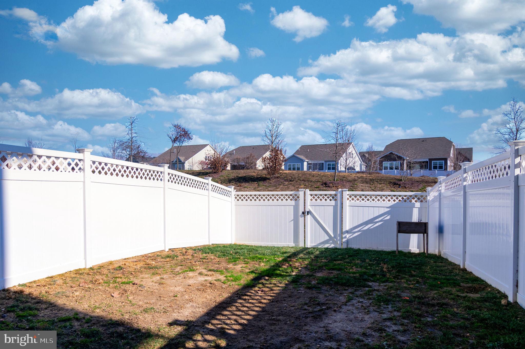 ST CHARLES GLENEAGLES - Residential