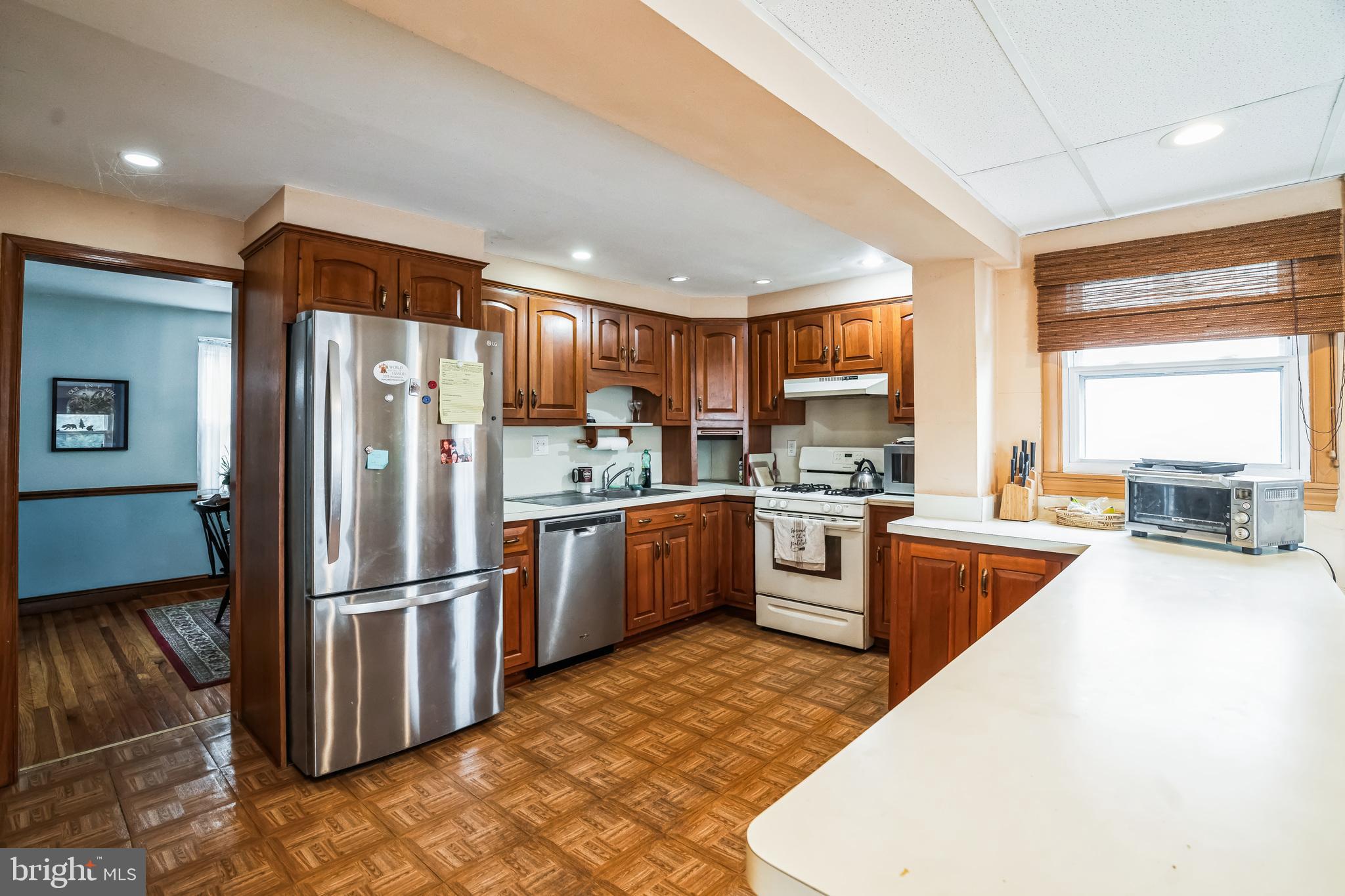 COLONIAL PARK - Residential