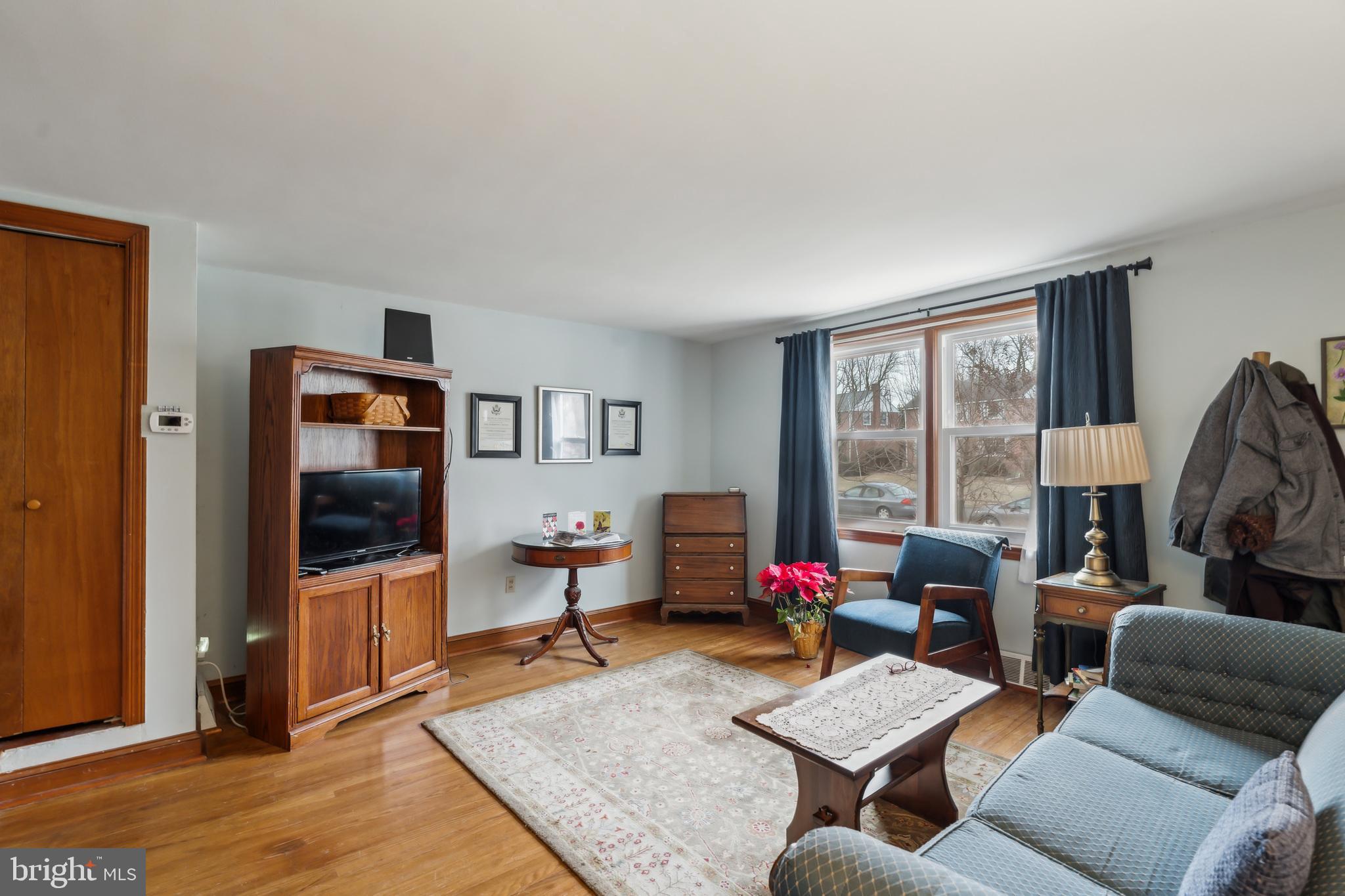 COLONIAL PARK - Residential