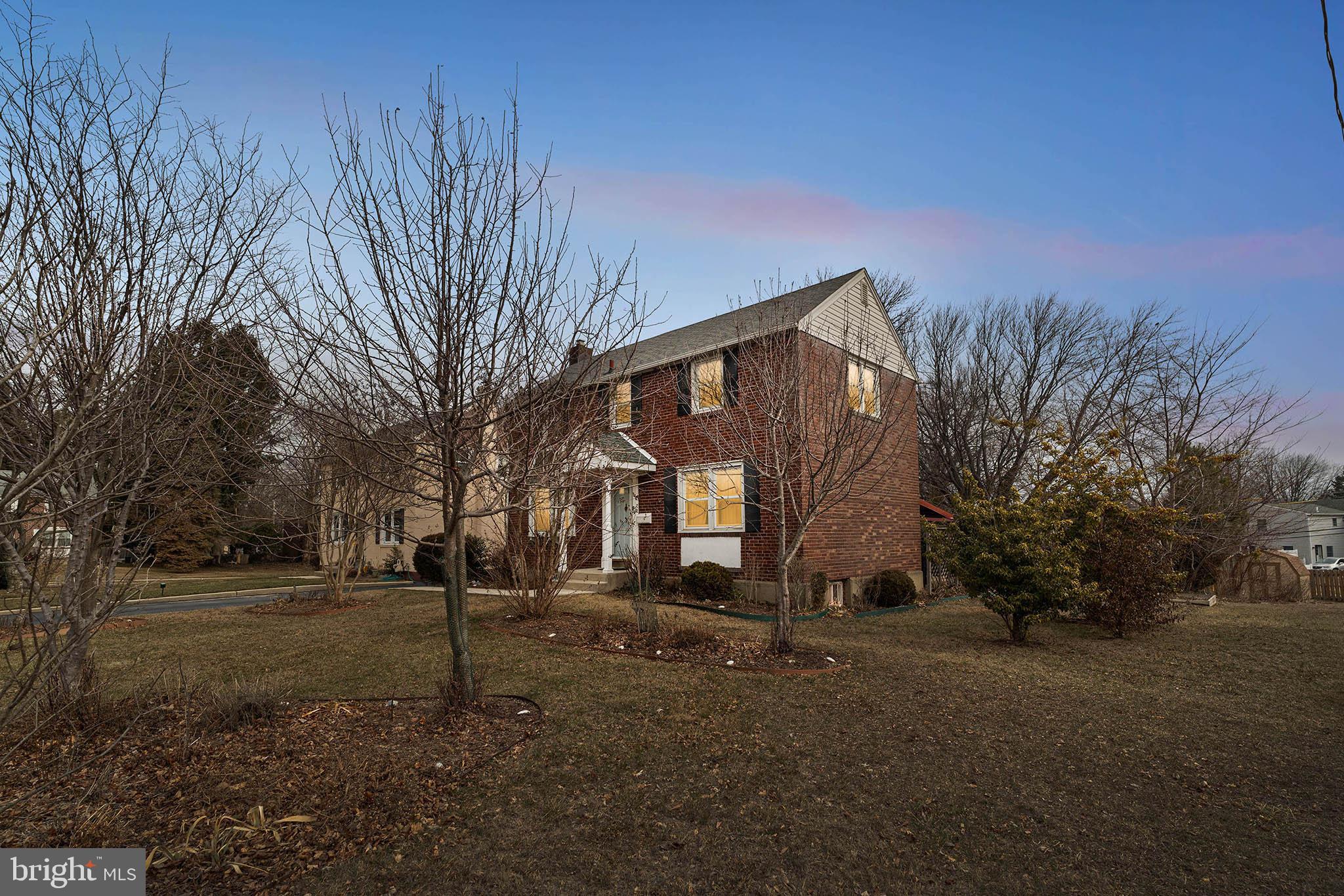 COLONIAL PARK - Residential