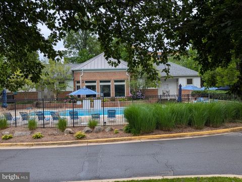 1720 LAKE SHORE CREST DRIVE 34 RESTON VA 20190