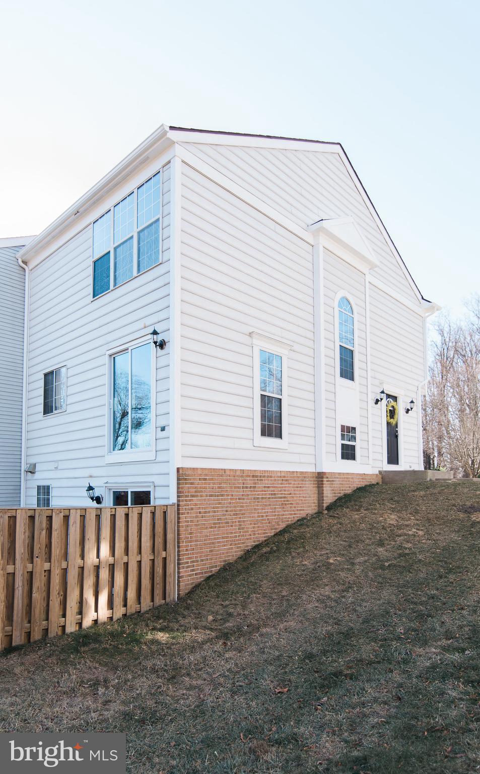 VILLAGE OF THOMAS RUN - Residential