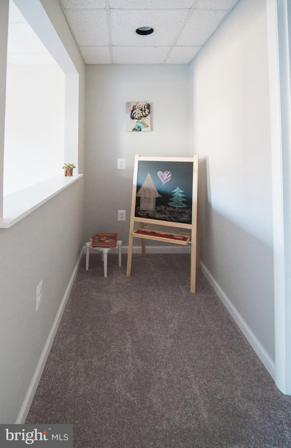 VILLAGE OF THOMAS RUN - Residential