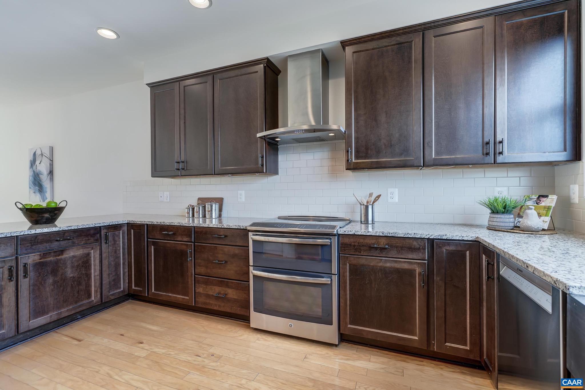 OLD TRAIL - Residential