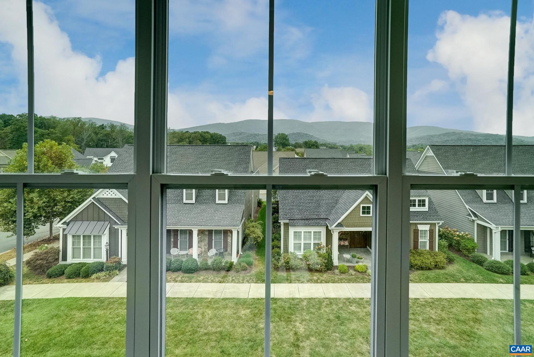 OLD TRAIL - Residential