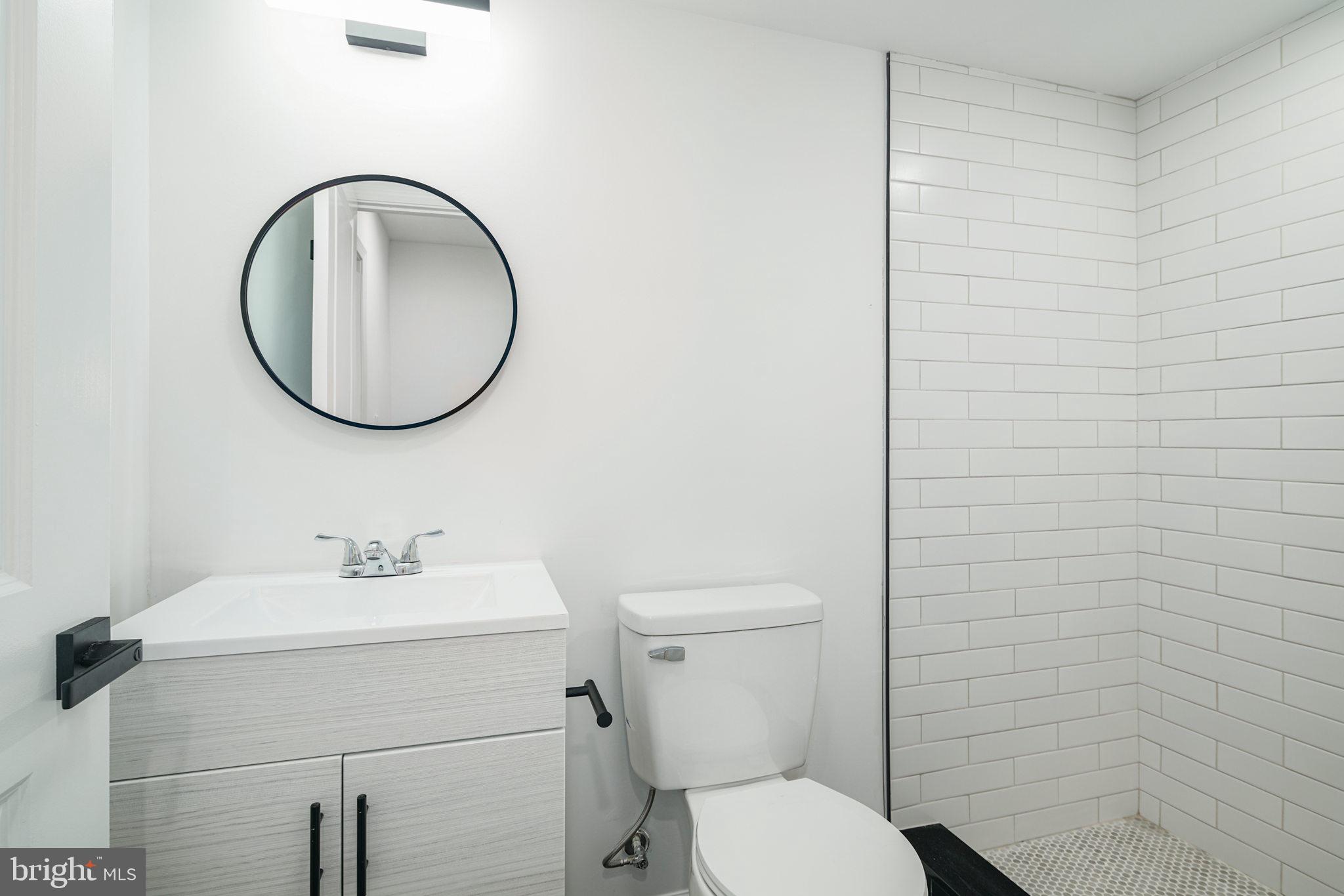 GRAYS FERRY - Commercial Sale