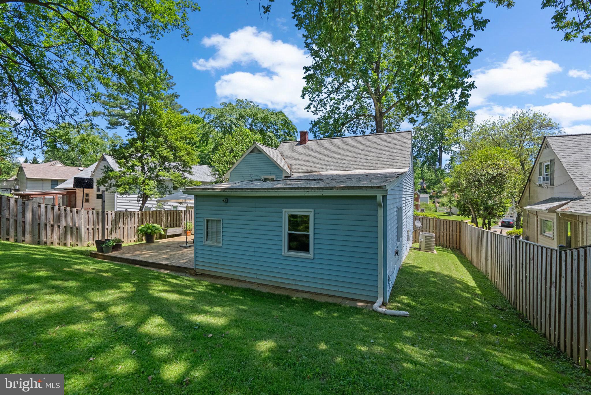 WHEATON WOODS - Residential