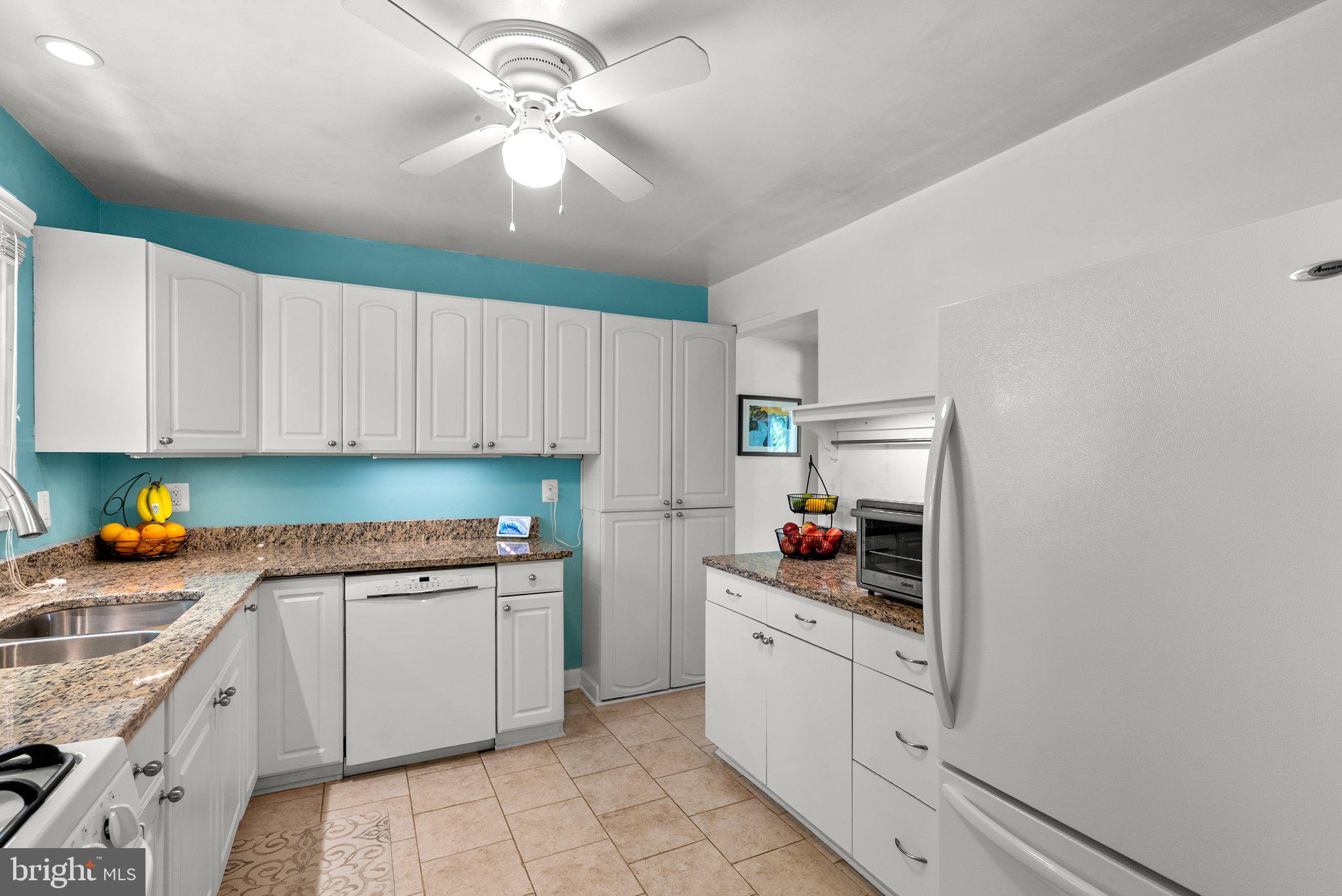 WHEATON WOODS - Residential