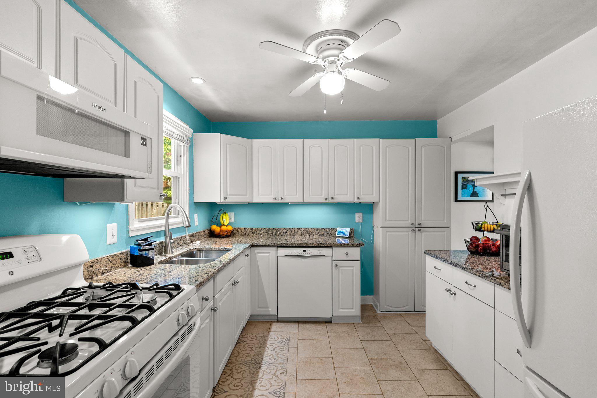 WHEATON WOODS - Residential