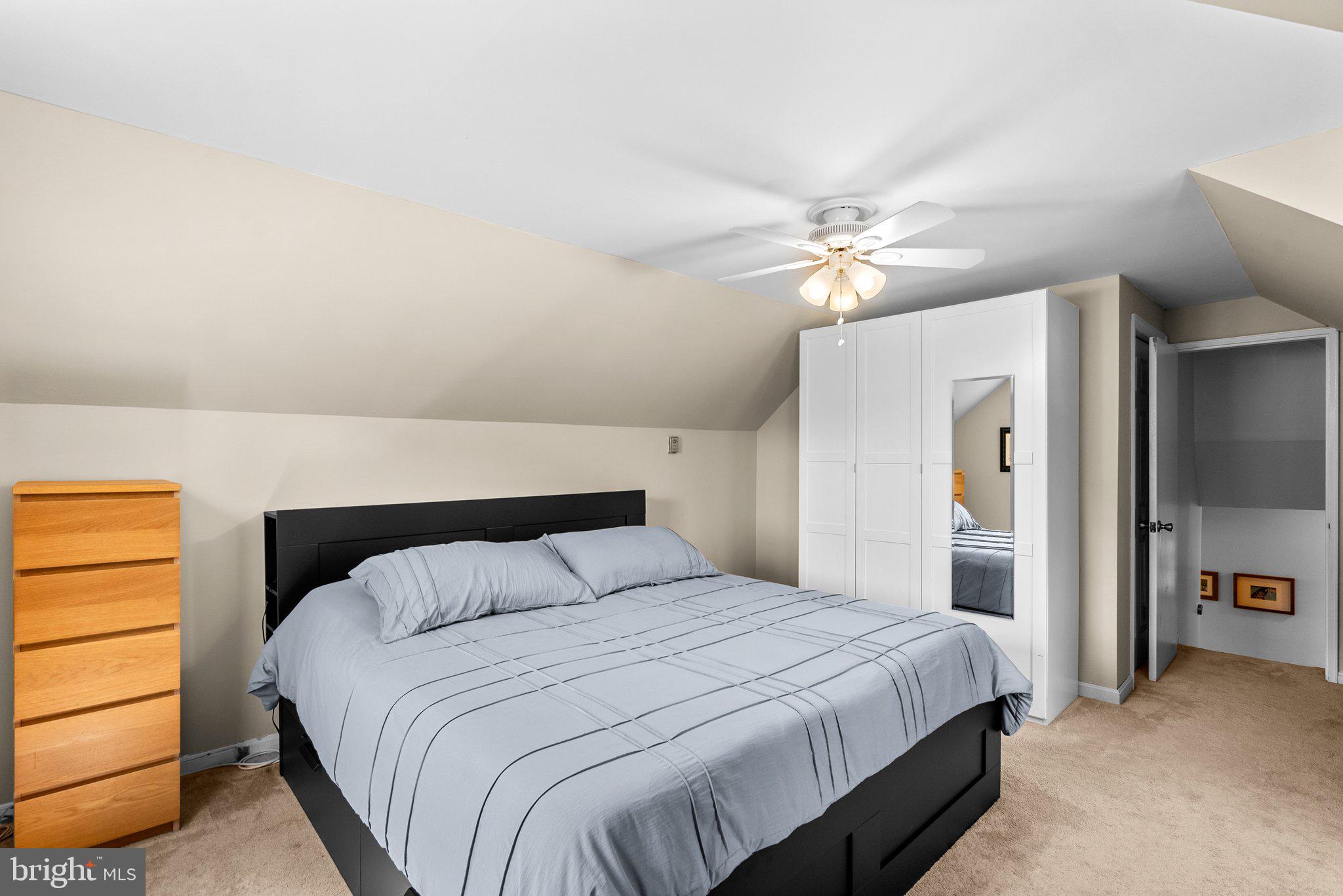 WHEATON WOODS - Residential