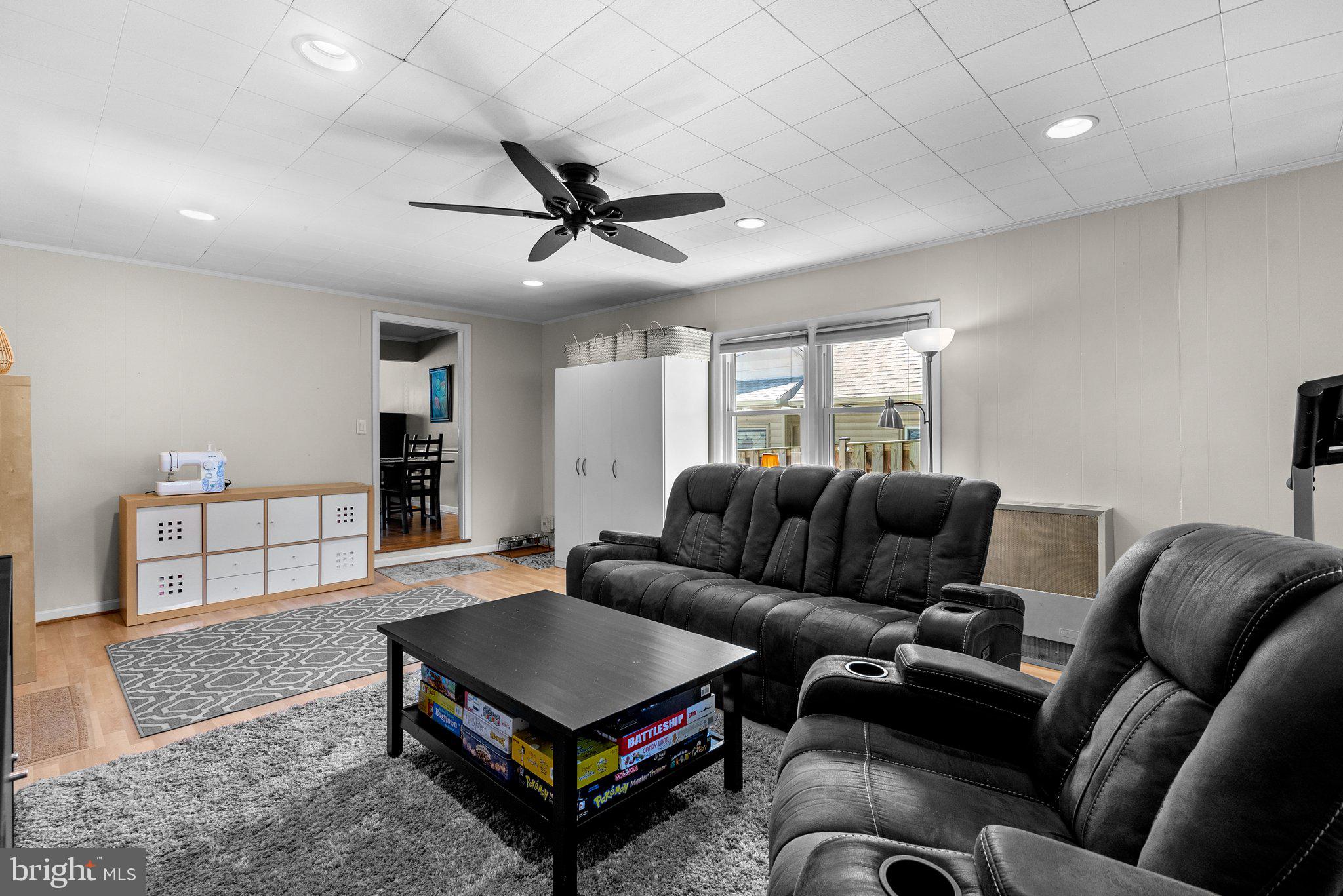 WHEATON WOODS - Residential