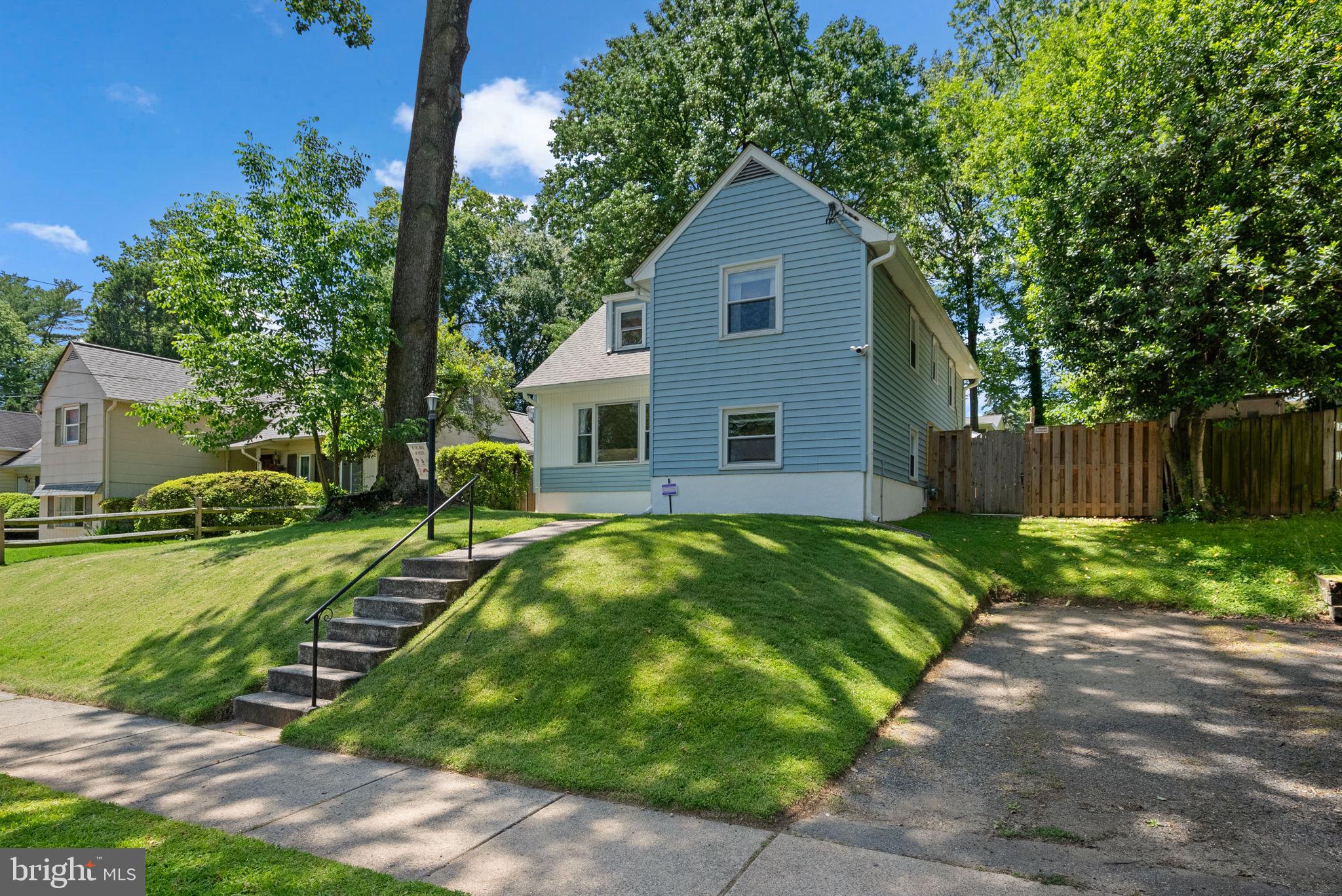 13304 GRENOBLE DRIVE