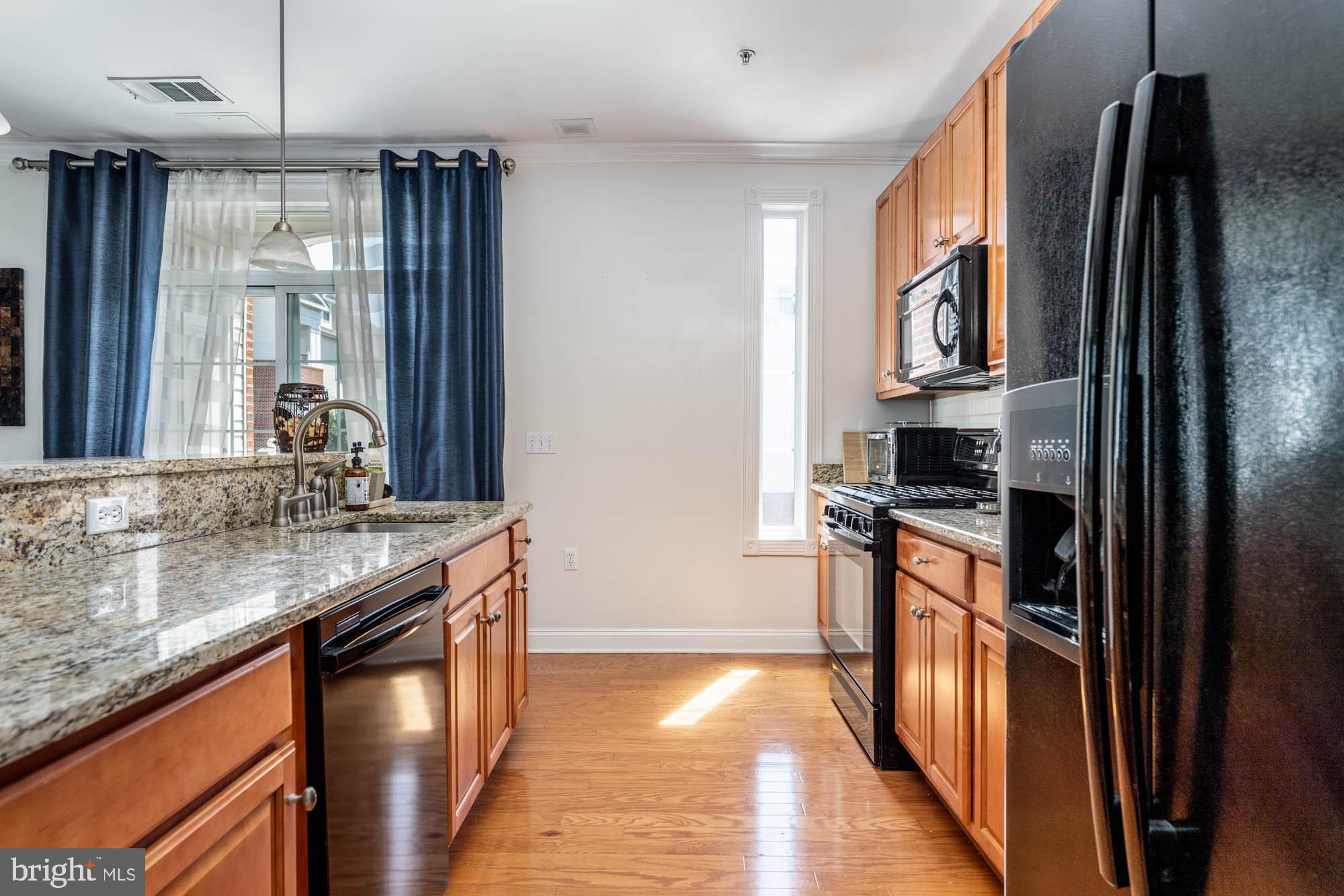 THE GRANDE AT RIVERVIEW - Residential