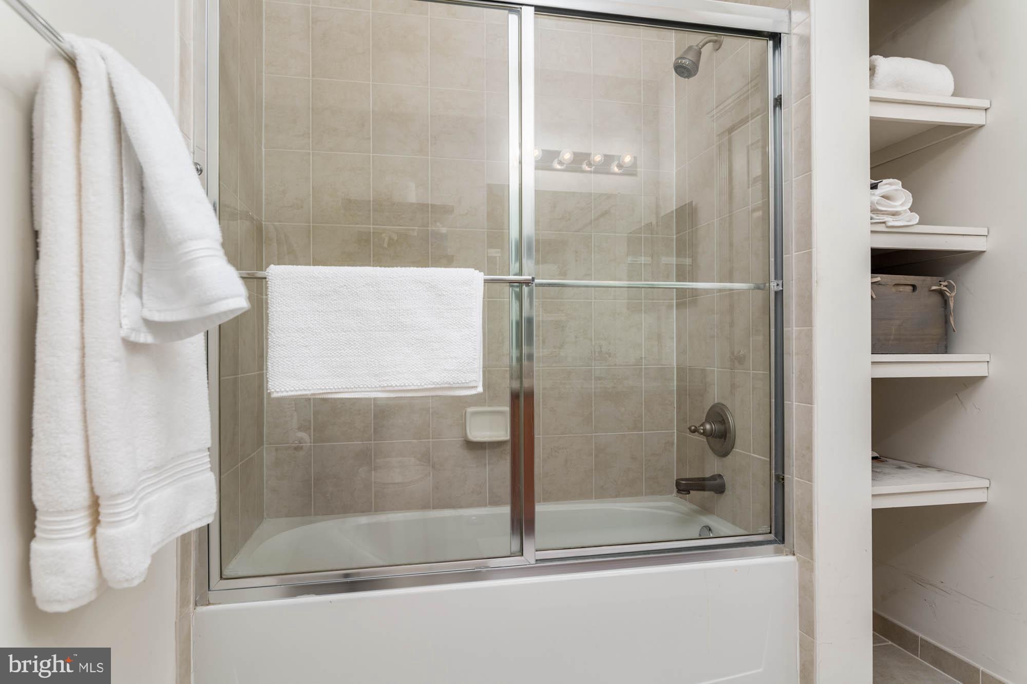 THE GRANDE AT RIVERVIEW - Residential