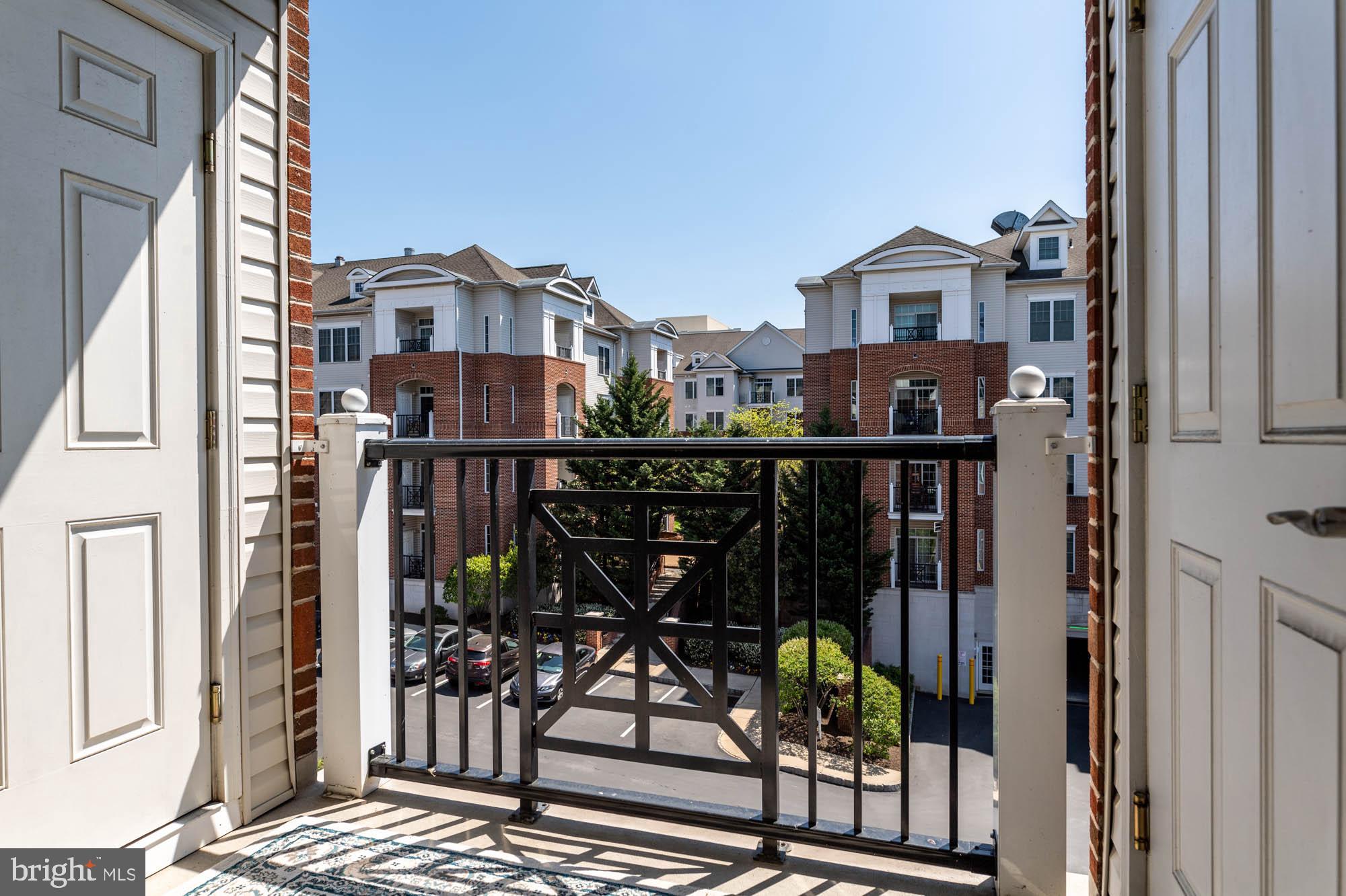 THE GRANDE AT RIVERVIEW - Residential